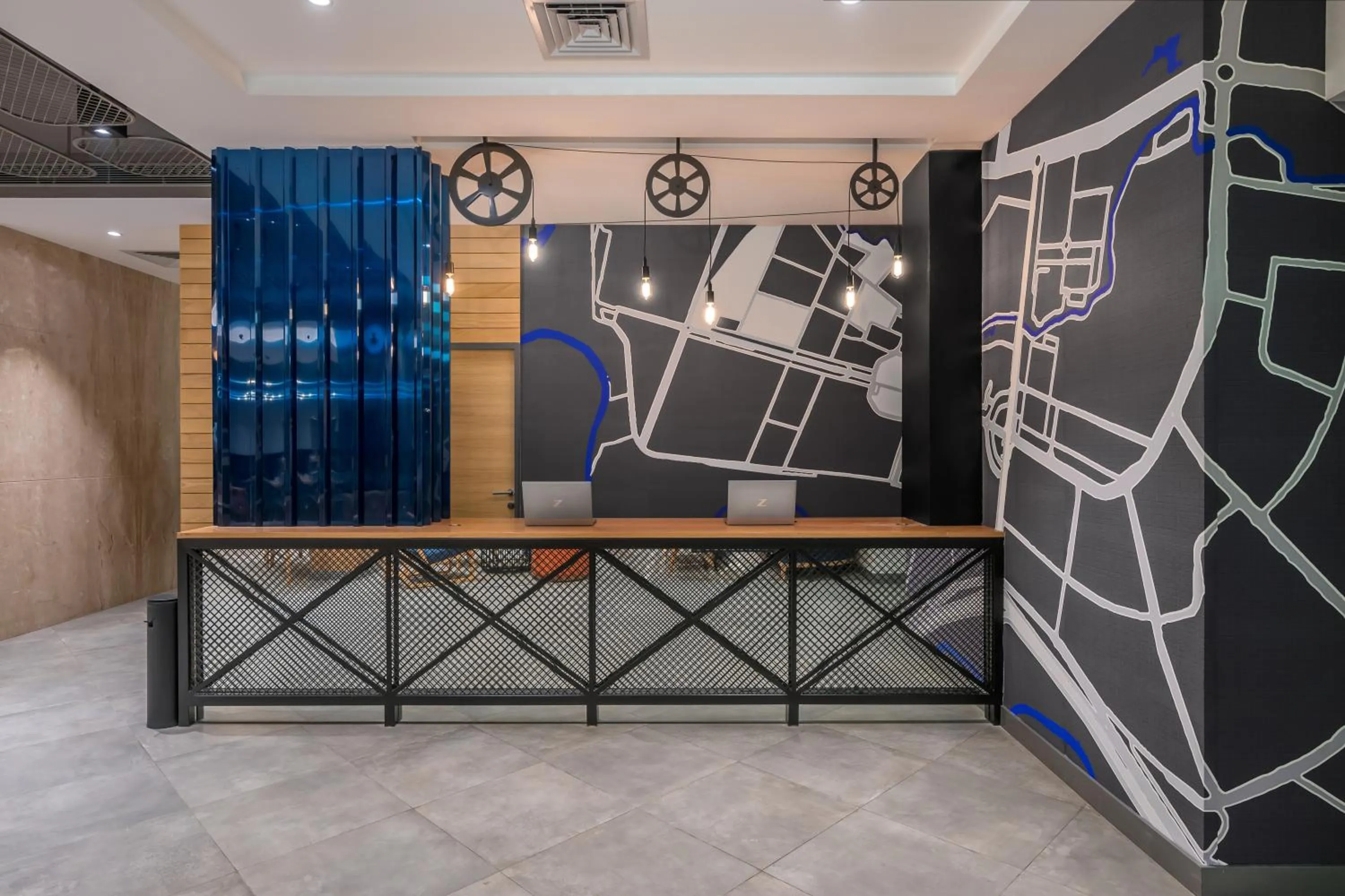 Lobby or reception in Holiday Inn Express Greater Noida Knowledge Park by IHG