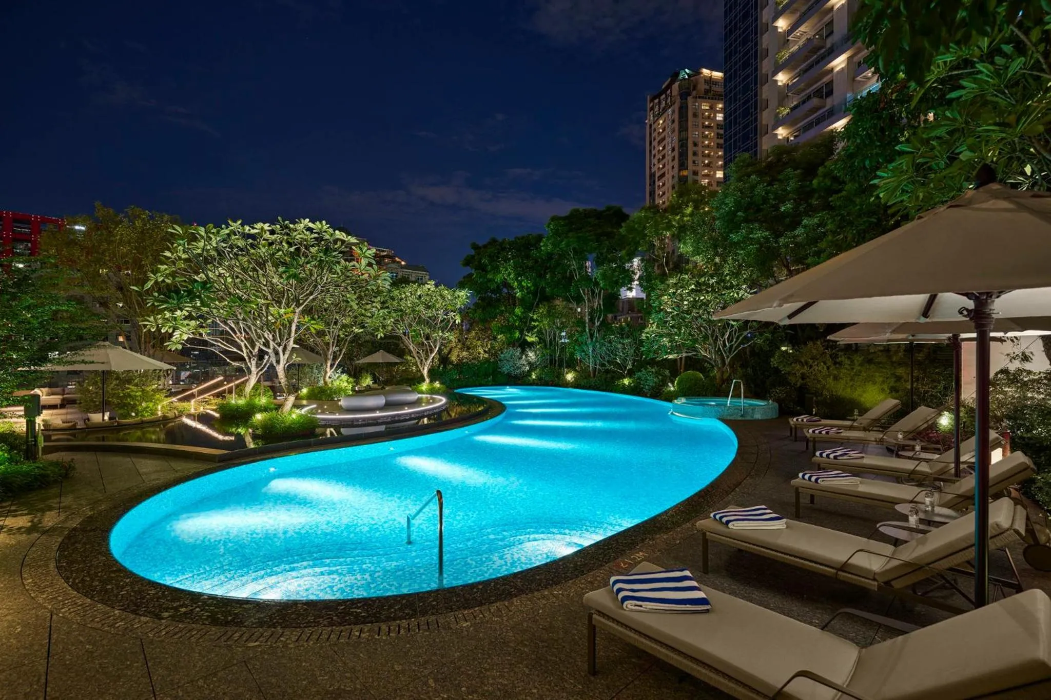 Swimming pool in InterContinental Taichung by IHG