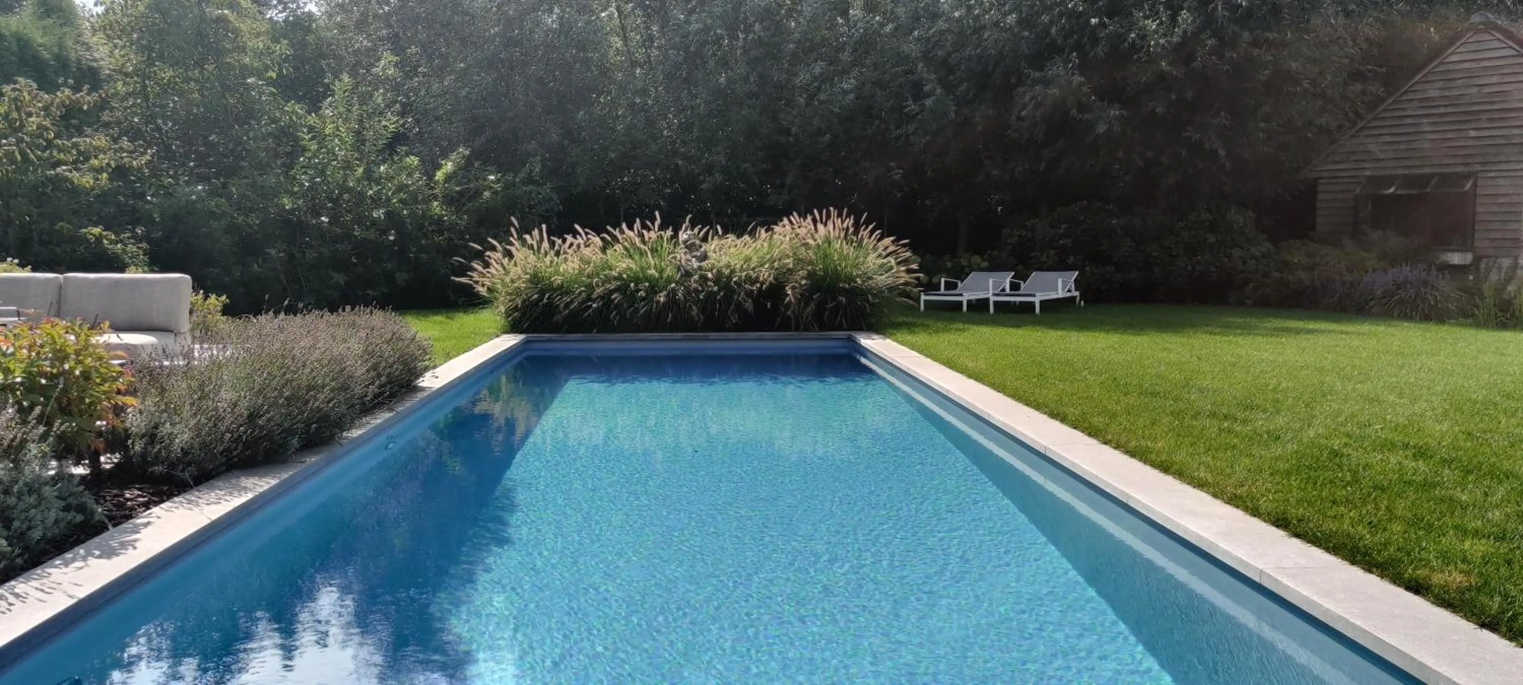 Swimming pool in B&B 7T