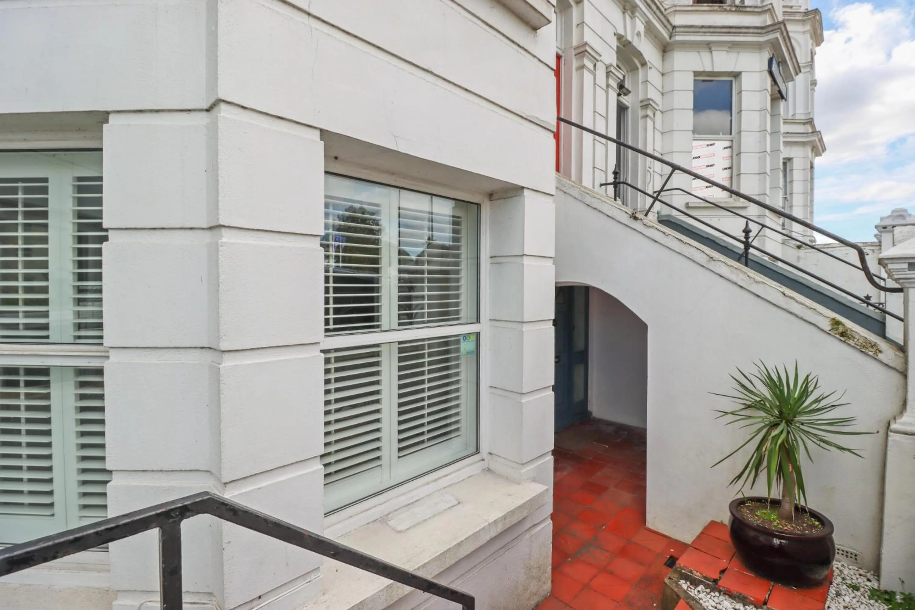 Bay Tree Apartment