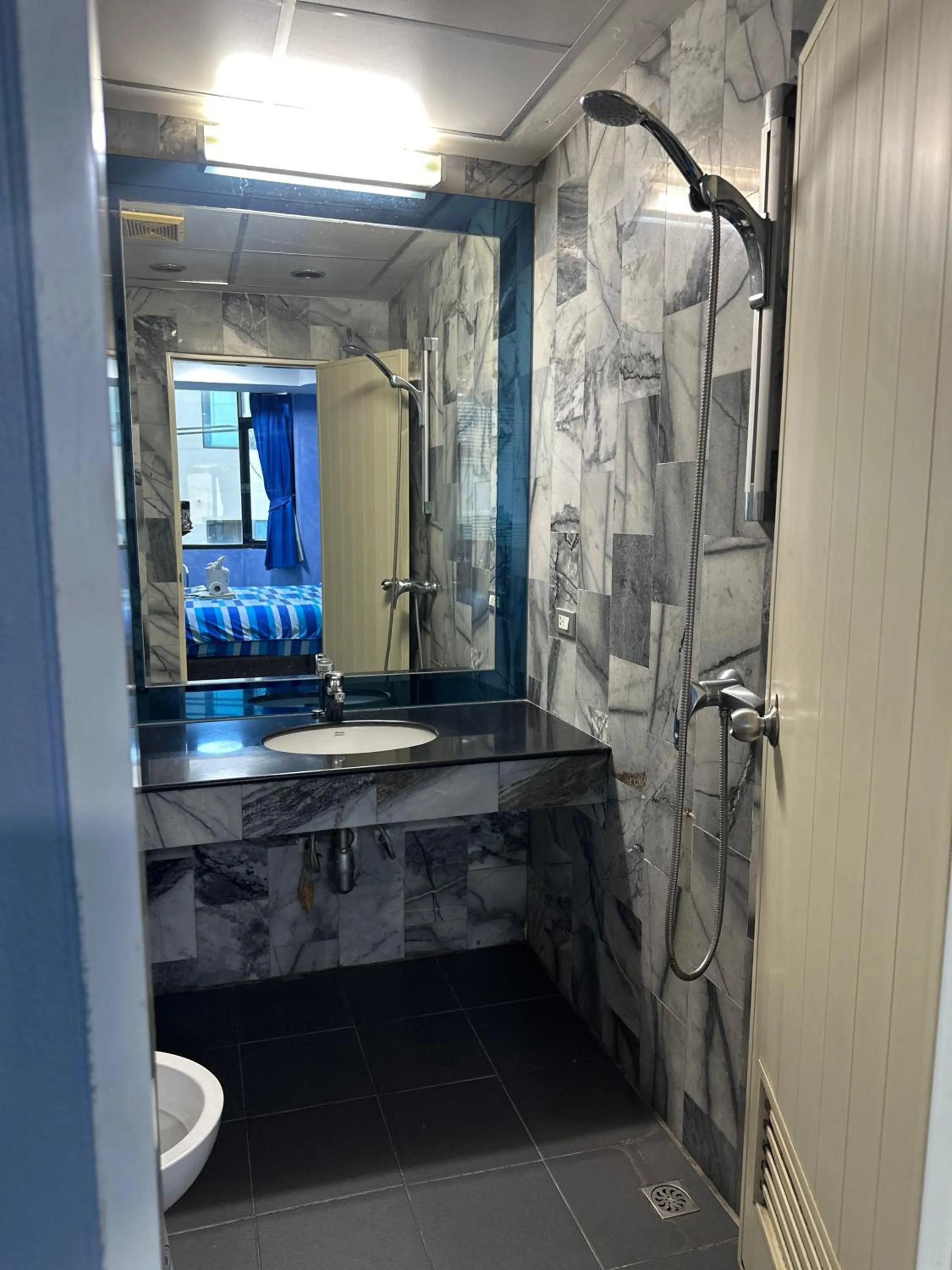 Bathroom in Koenig Hotel Pattaya