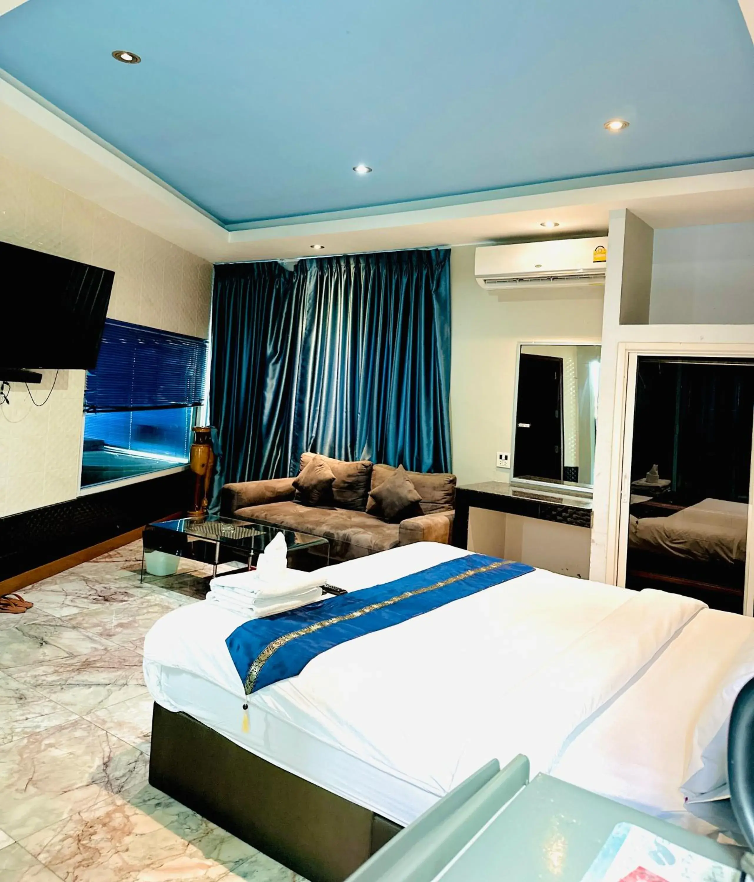 Bed in Koenig Hotel Pattaya Bed in Koenig Hotel Pattaya