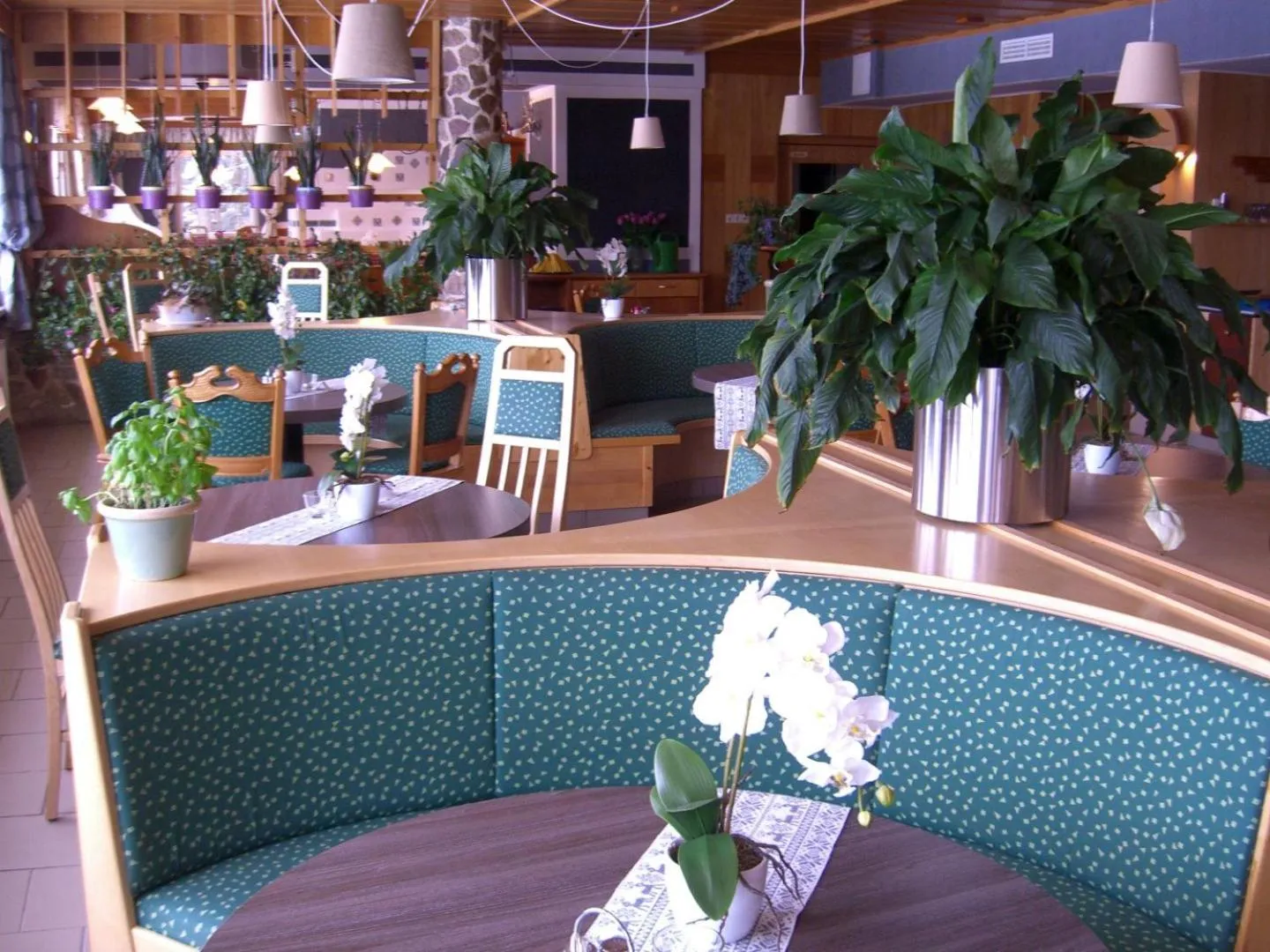 Restaurant/places to eat in LiebesNesterl Bergwirt - Boutique Hotel