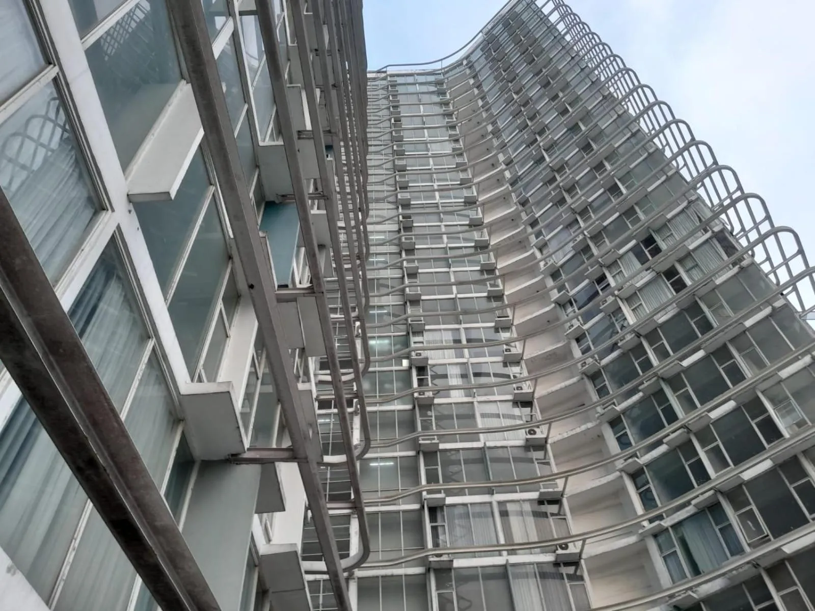 Property building in Majestic Point