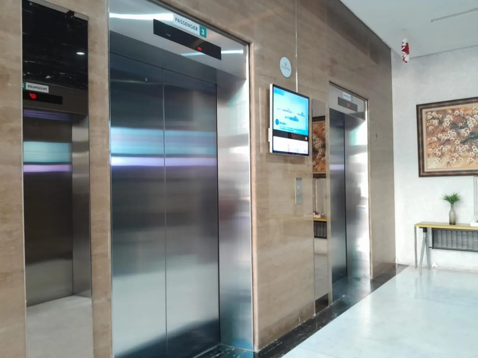 elevator in Majestic Point