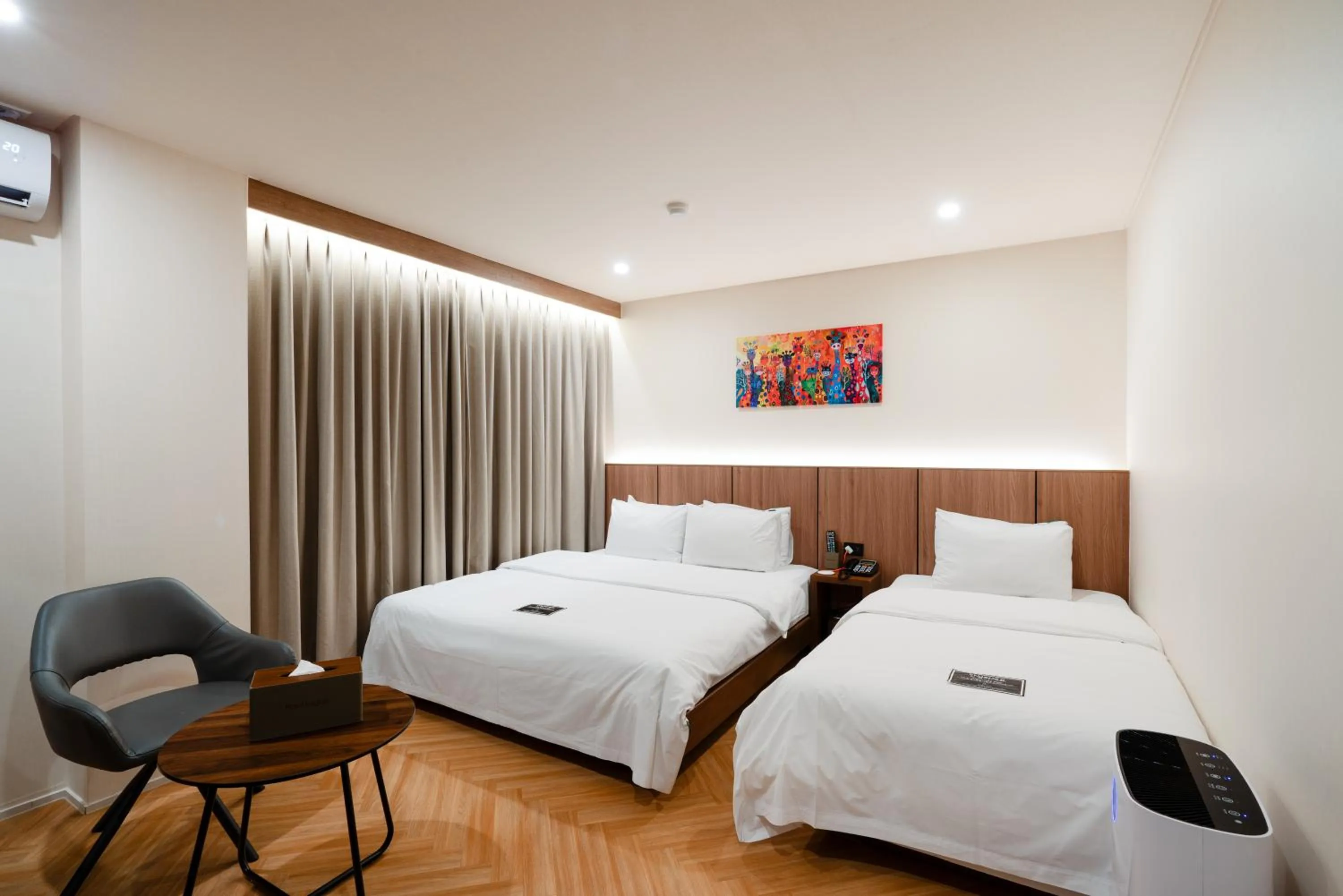 Photo of the whole room, Bed in Hotel Laglas Asan