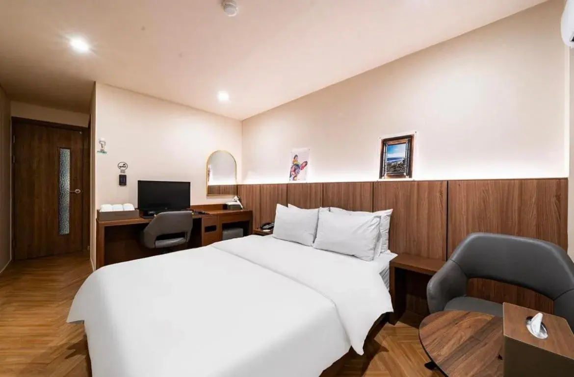 Bed in Hotel Laglas Asan Bed in Hotel Laglas Asan