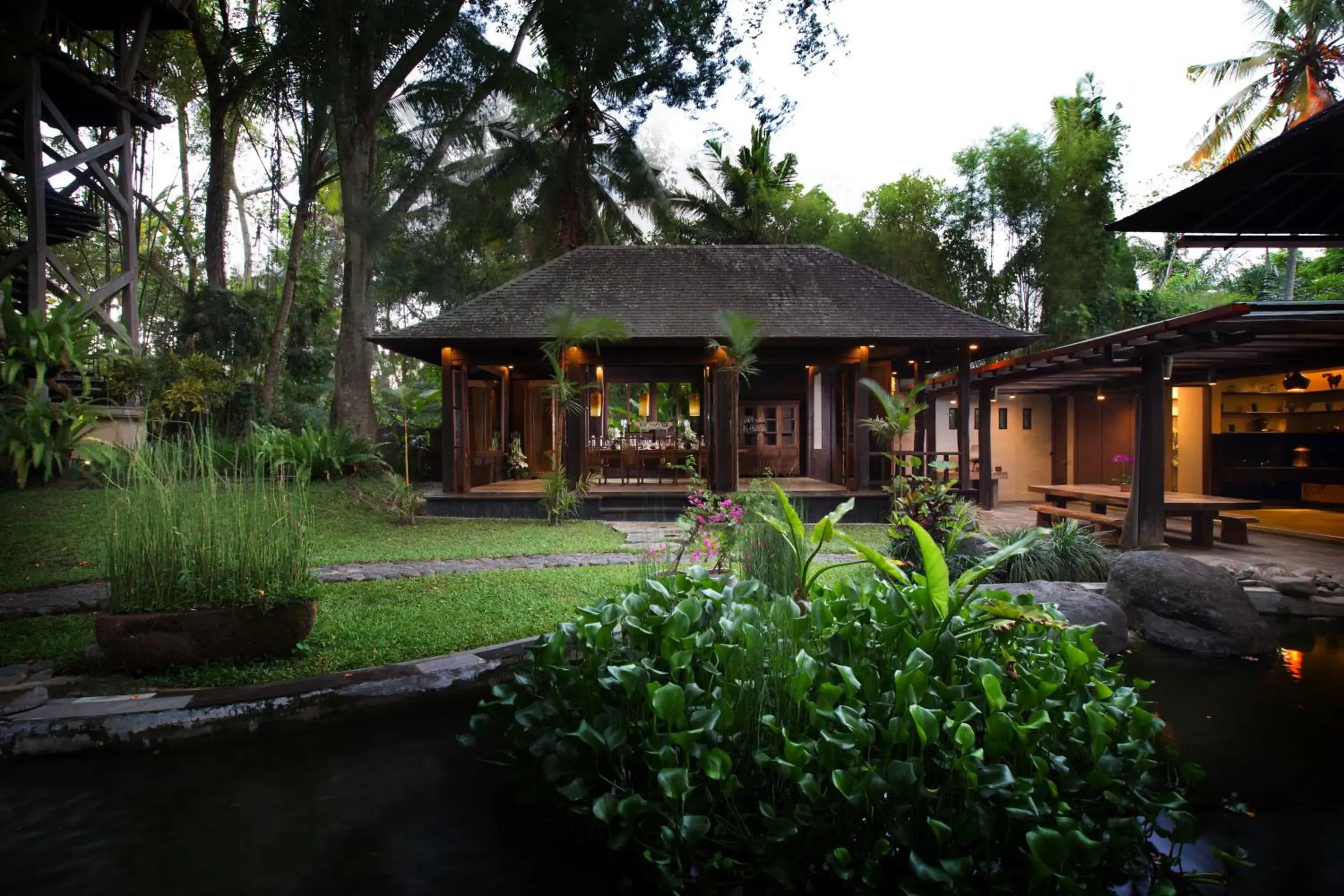 One-Bedroom Villa in Kamaniiya River Villa Sayan - Ubud One-Bedroom Villa in Kamaniiya River Villa Sayan - Ubud