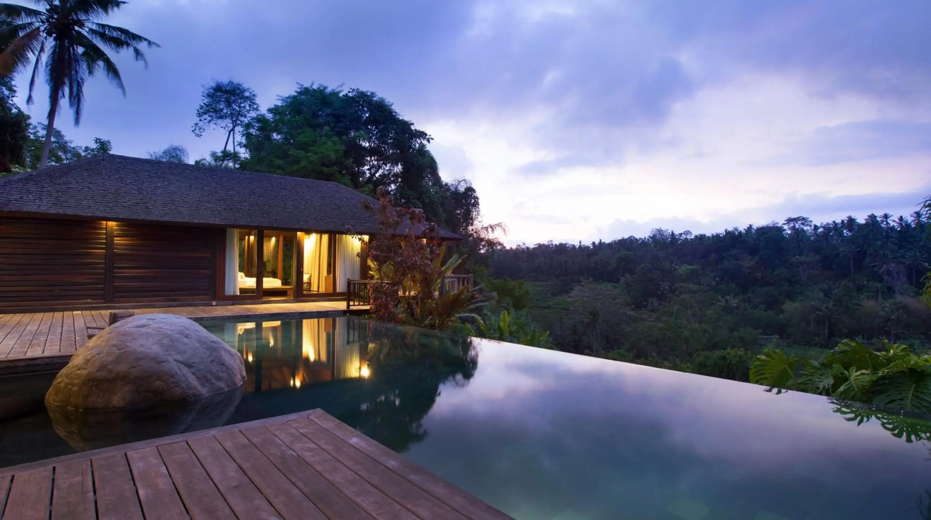 Swimming pool in Kamaniiya River Villa Sayan - Ubud Swimming pool in Kamaniiya River Villa Sayan - Ubud