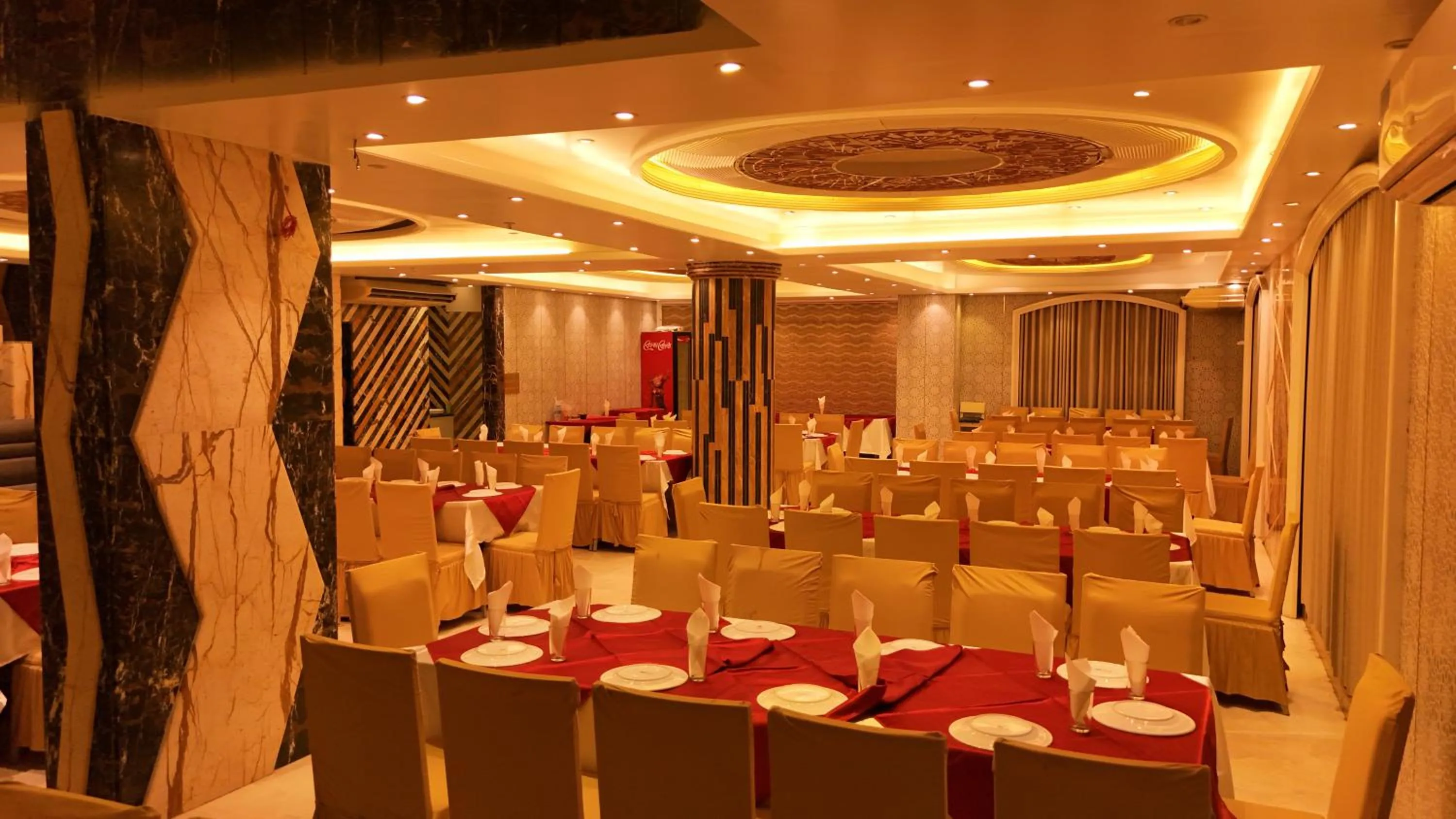 Restaurant/places to eat in Sea Shell Residence - Dhaka