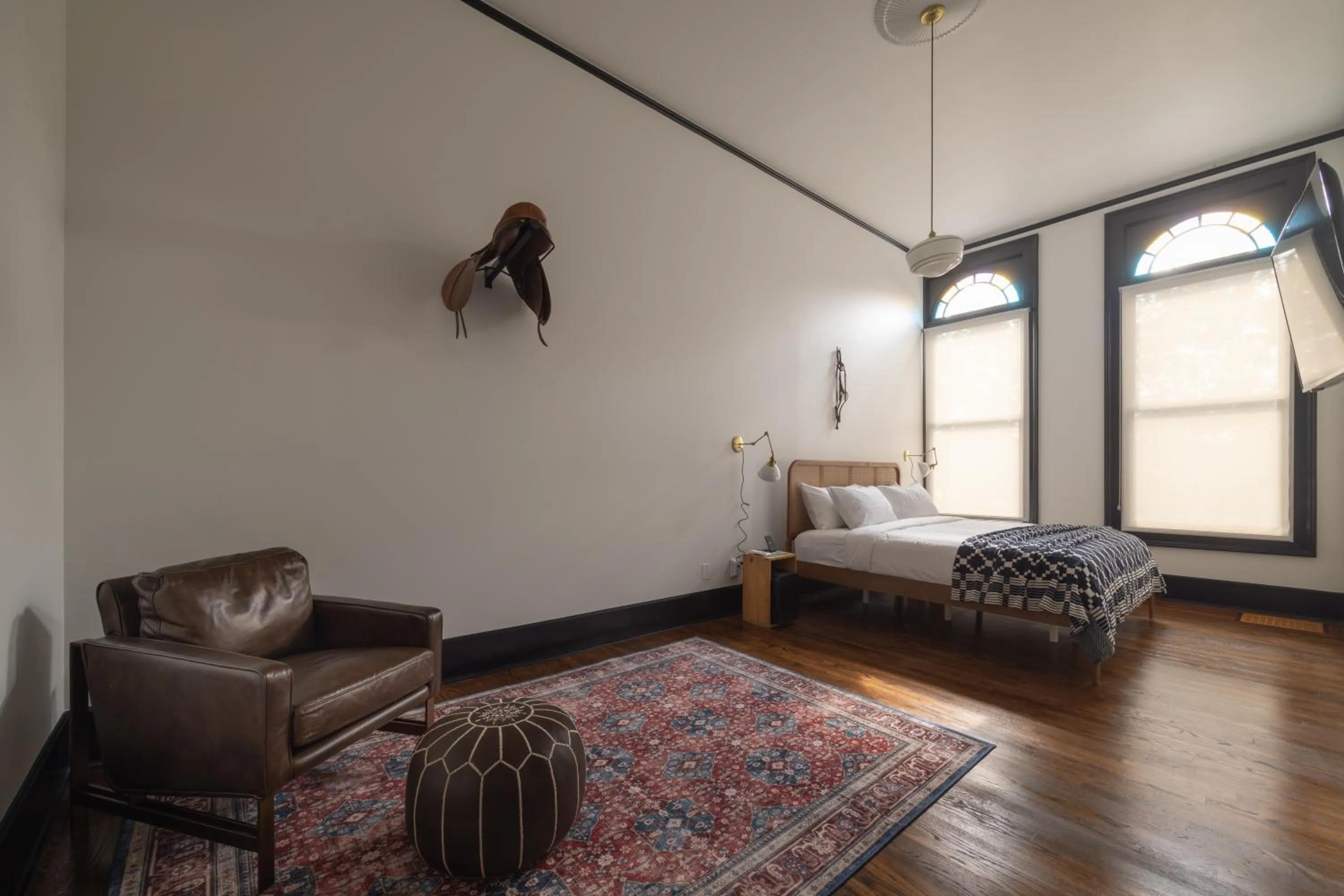 Bed in Hotel Hardware