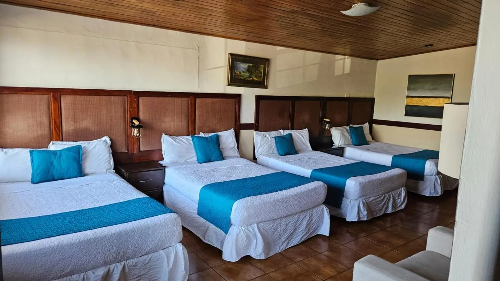 Bed in Hotel Alicante San Salvador