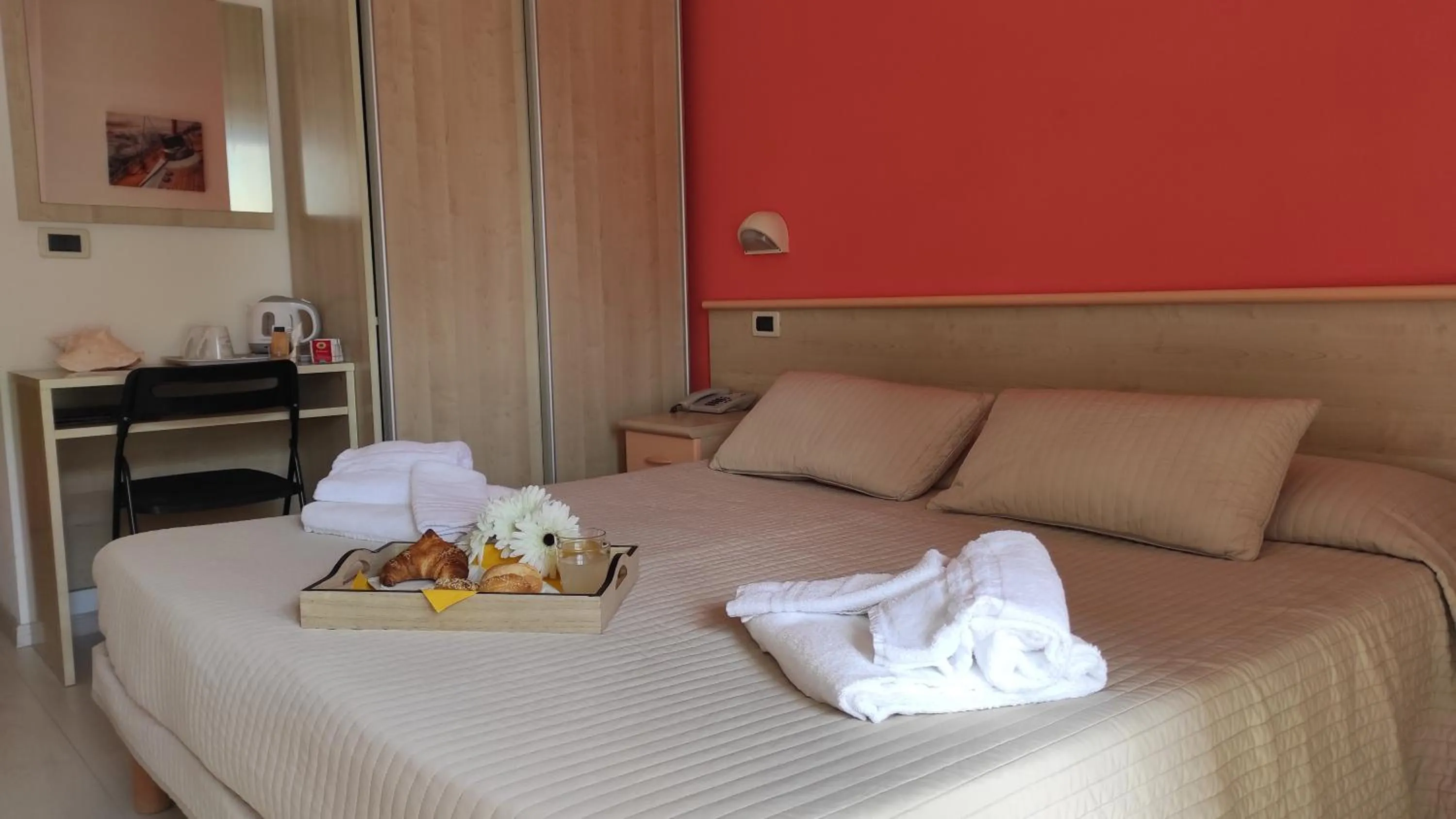 Bedroom, Bed in Hotel Eliani