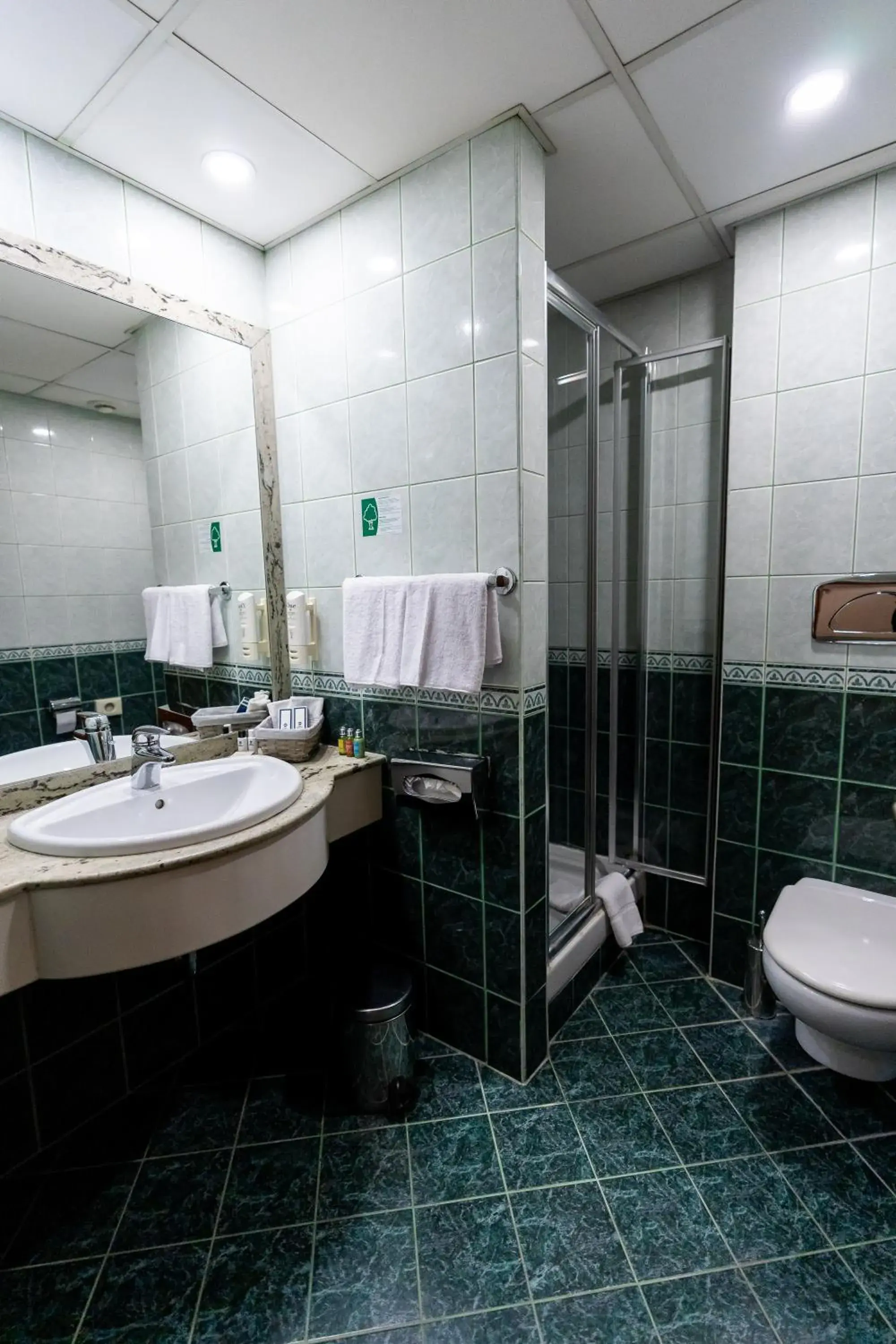 Twin Room in Hotel Turist - City Center Twin Room in Hotel Turist - City Center