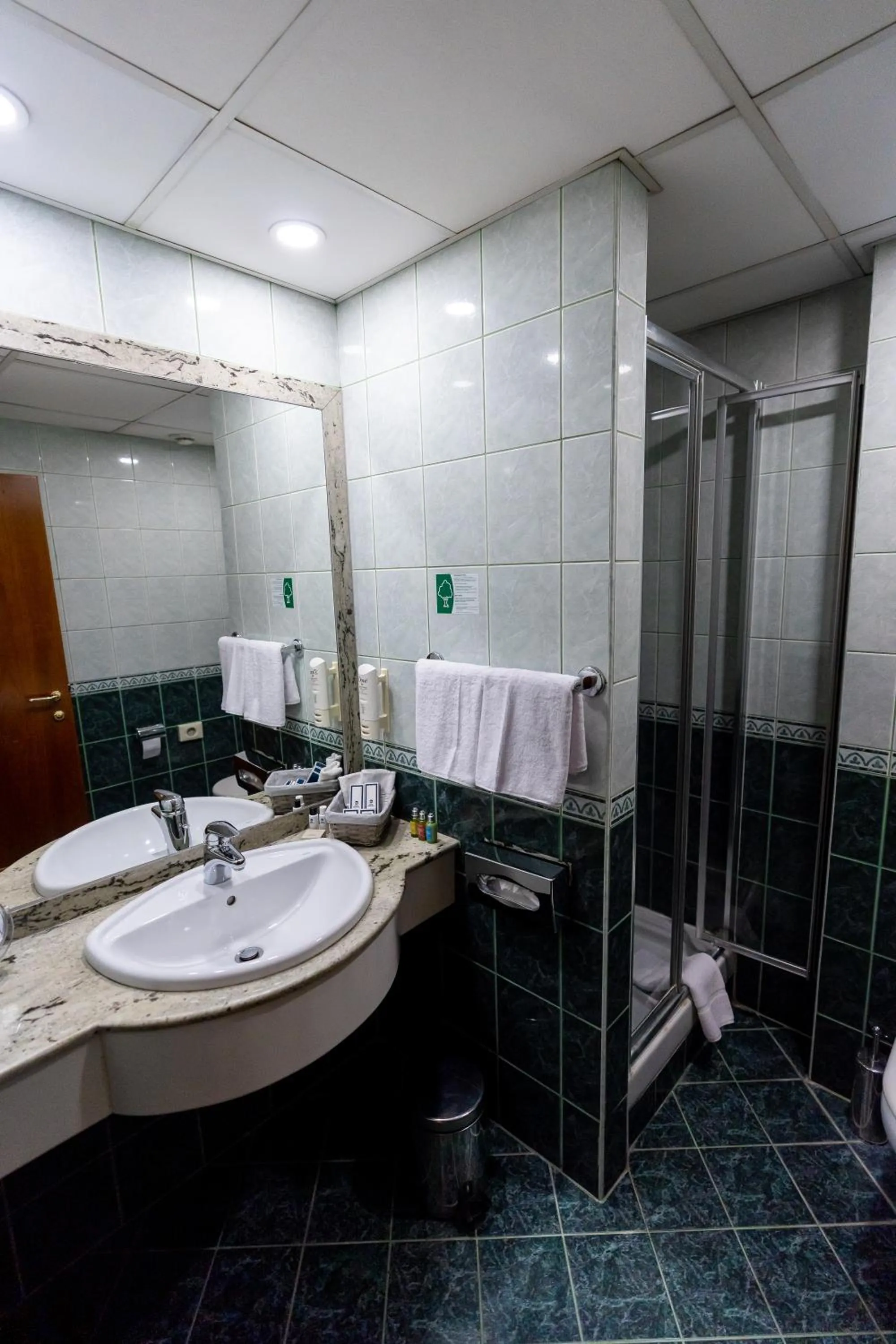 Shower in Best Western Hotel Turist - Superior