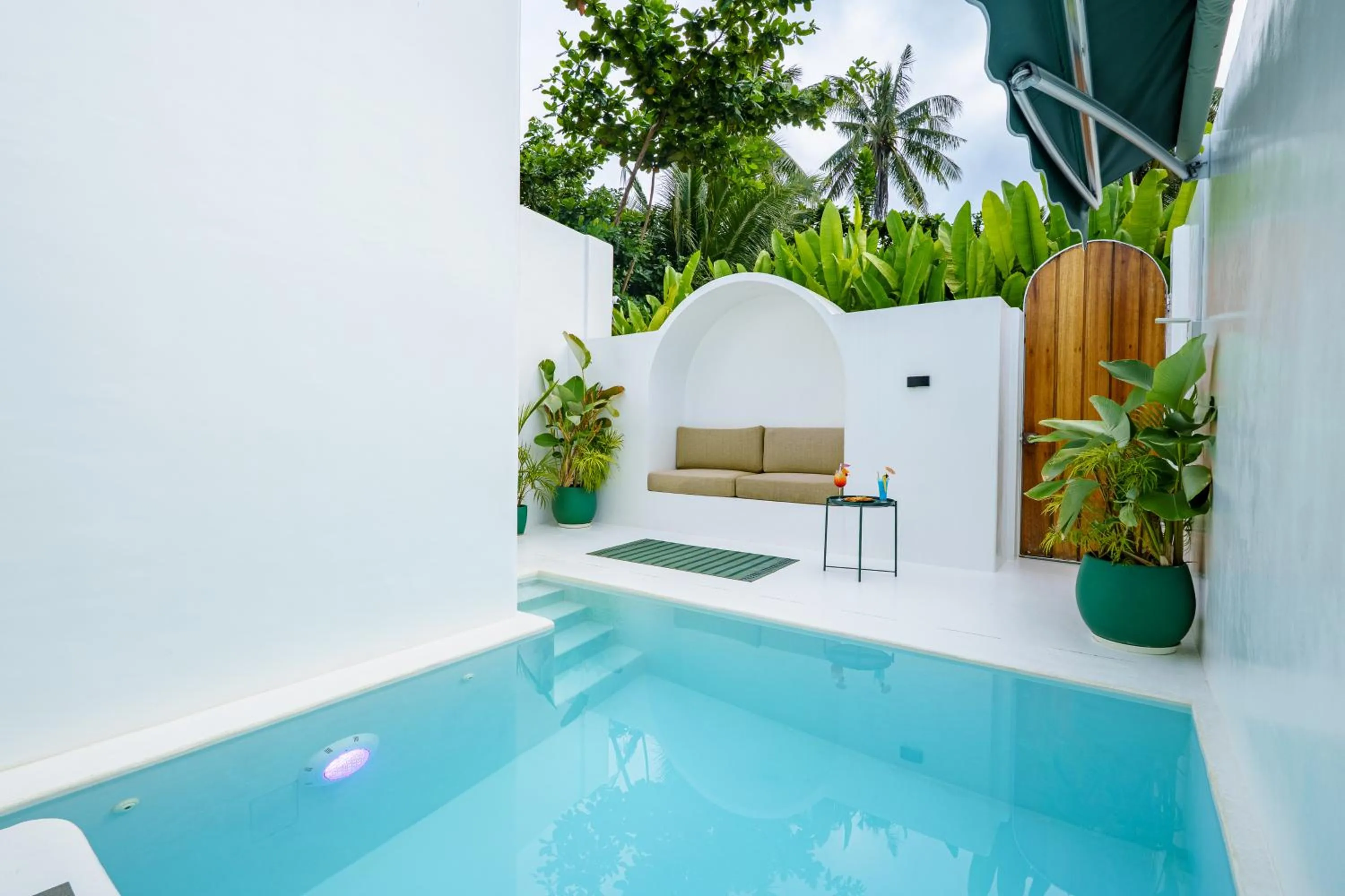 Amanzohi Siargao
