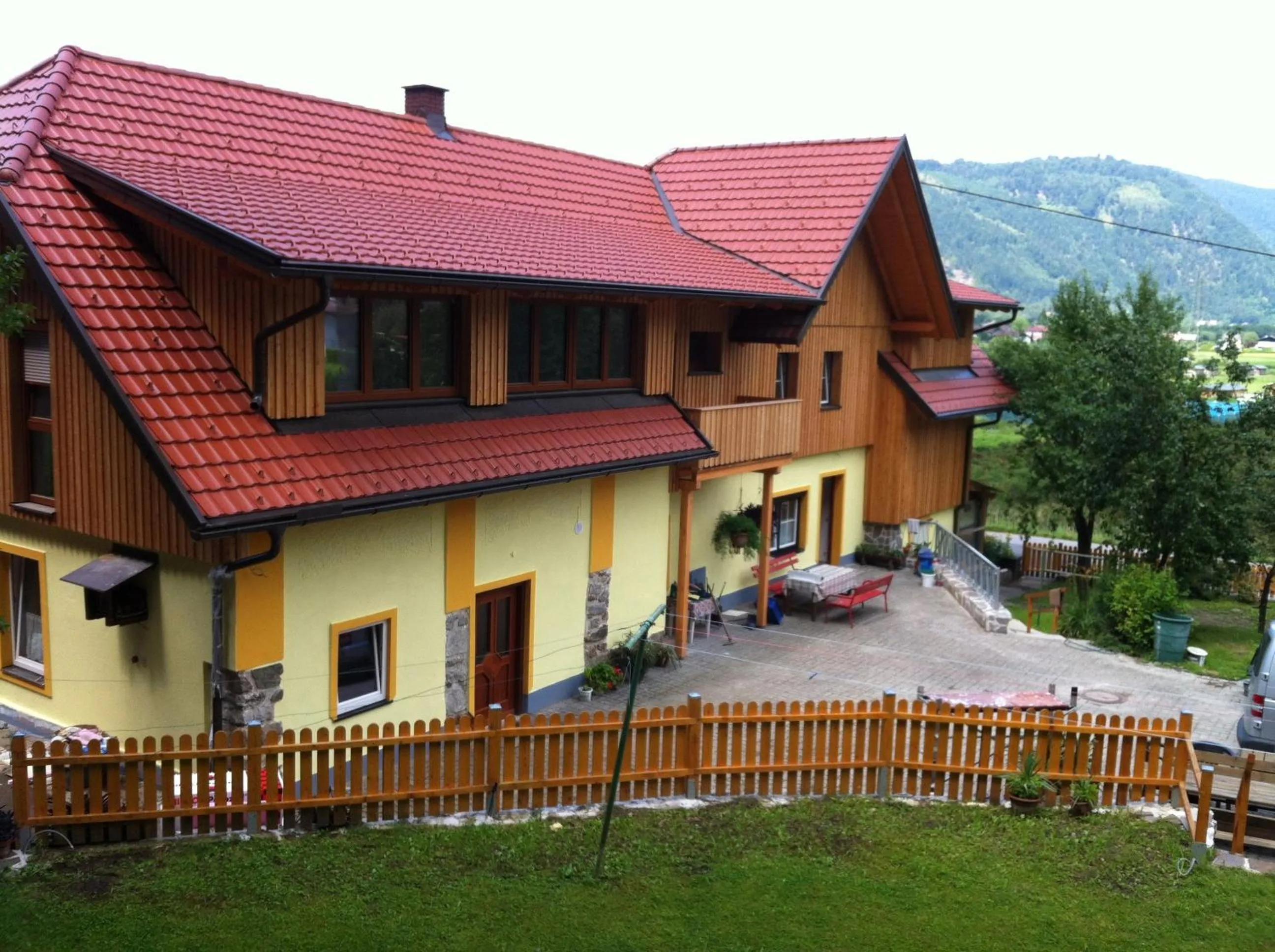Facade/entrance in Waldhof