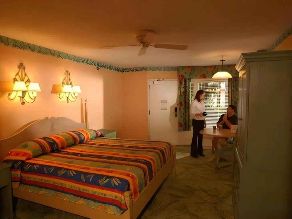 Bed in Disney's Caribbean Beach Resort