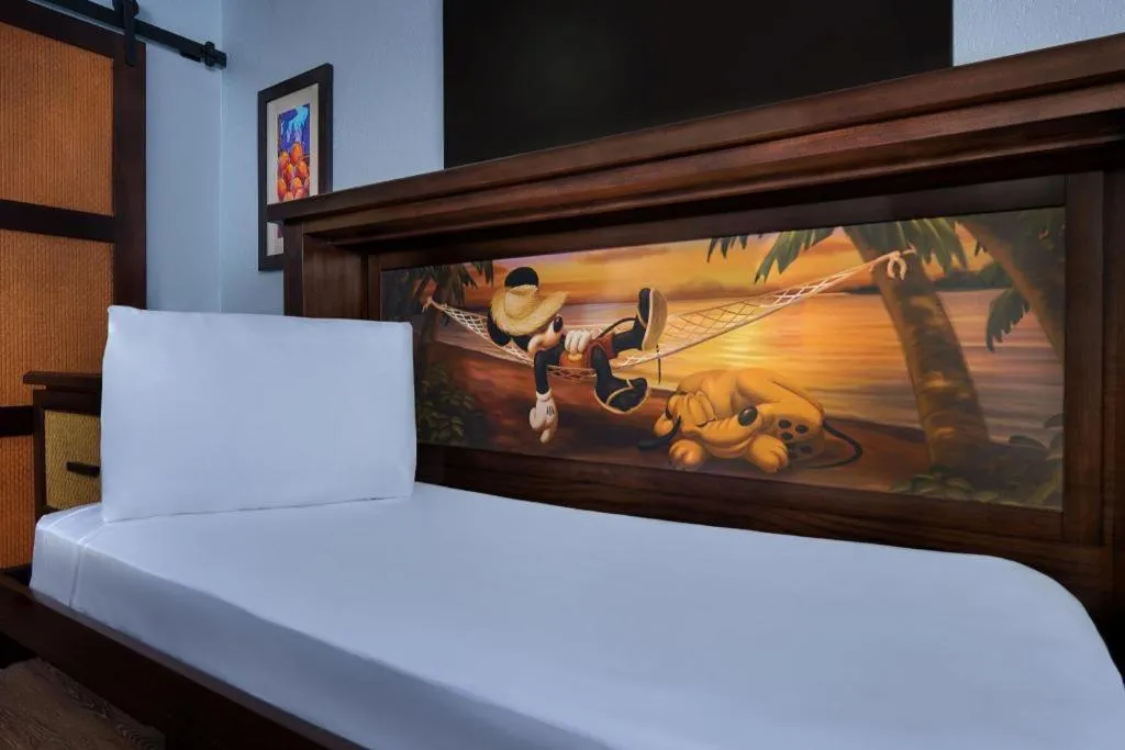 Bed in Disney's Caribbean Beach Resort