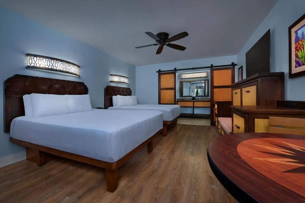 Bed in Disney's Caribbean Beach Resort