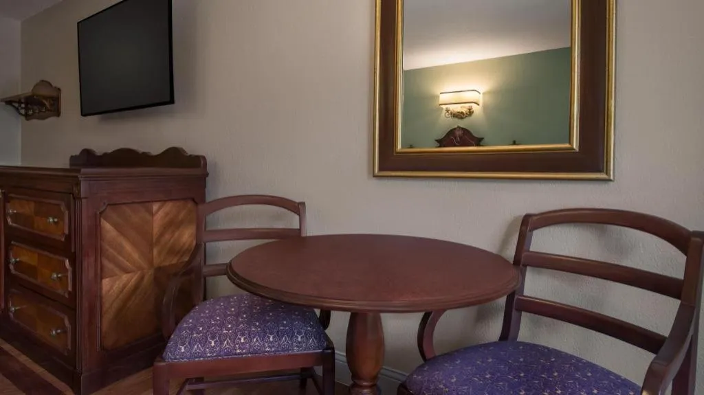 Disney's Port Orleans Resort - French Quarter