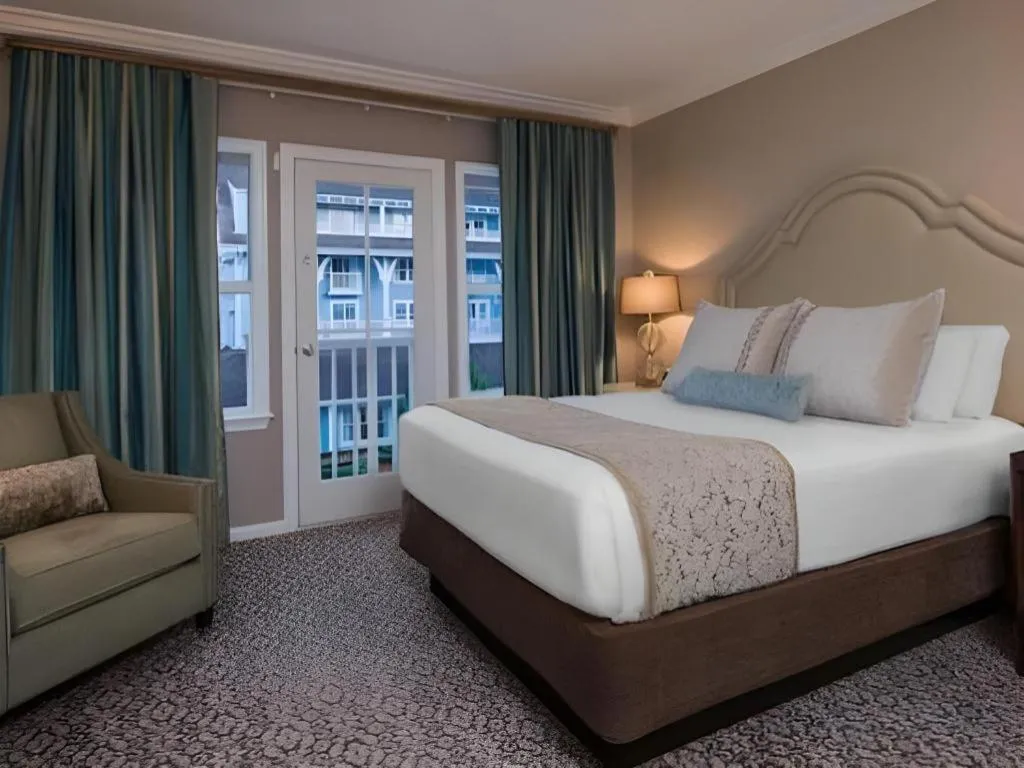 Bed in Disney's Beach Club Resort