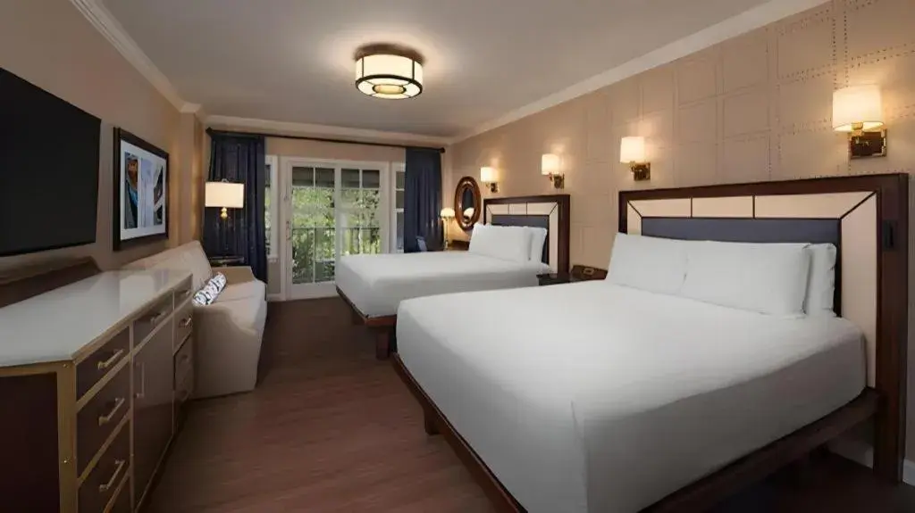 Bed in Disney's Yacht Club Resort Bed in Disney's Yacht Club Resort