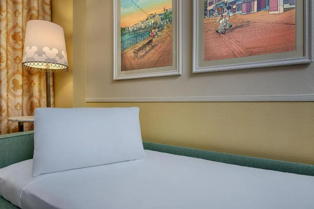 Bed in Disney's Boardwalk Inn