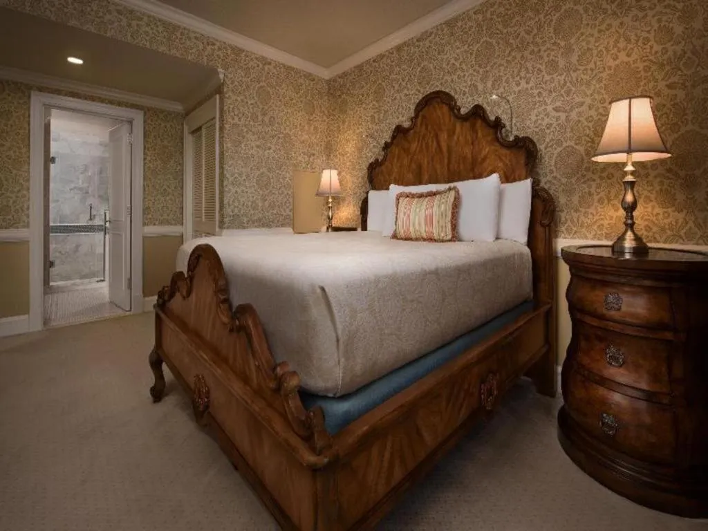 Bed in Disney's Boardwalk Inn