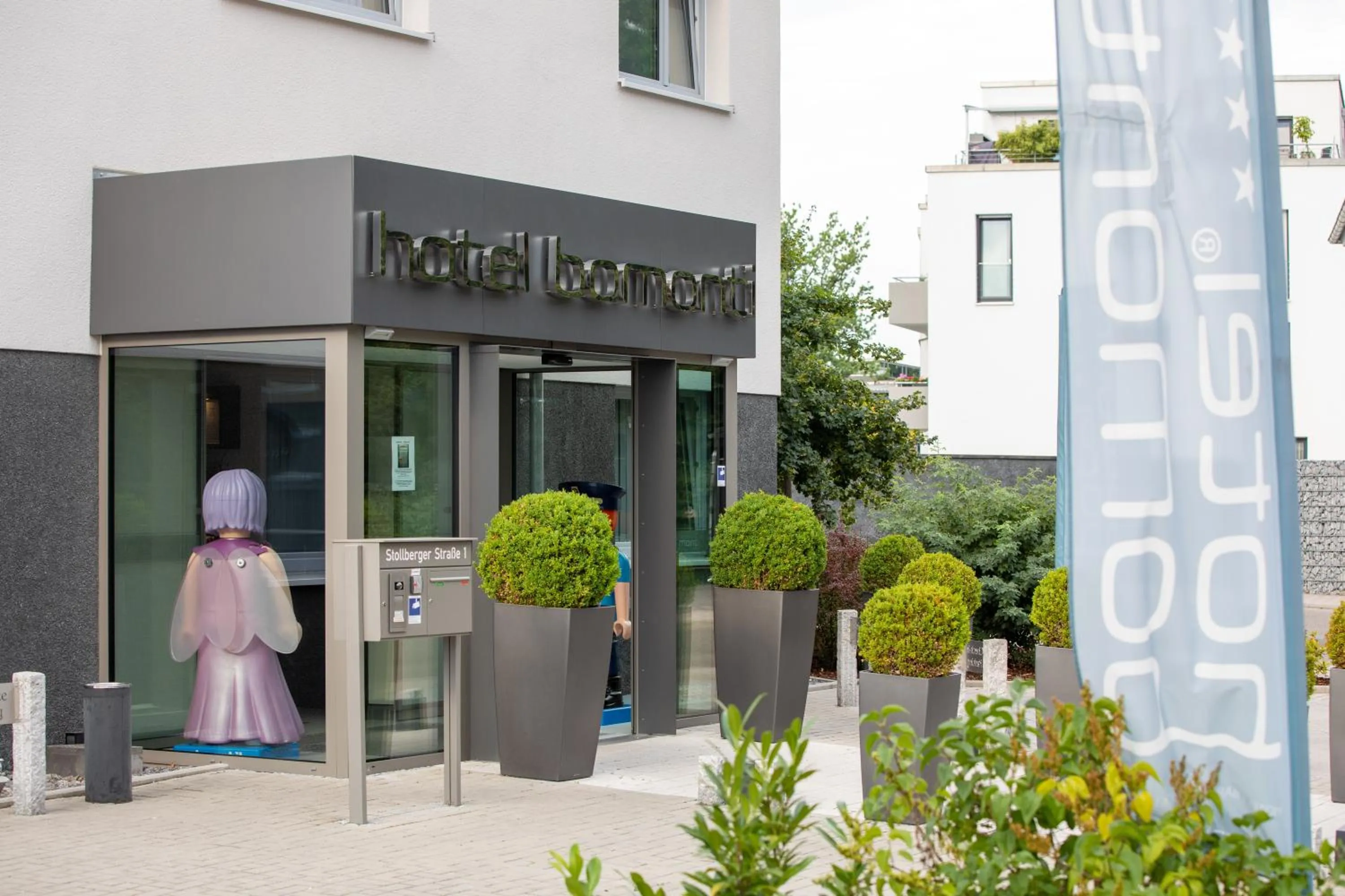 Facade/entrance in hotel bomonti Nürnberg West