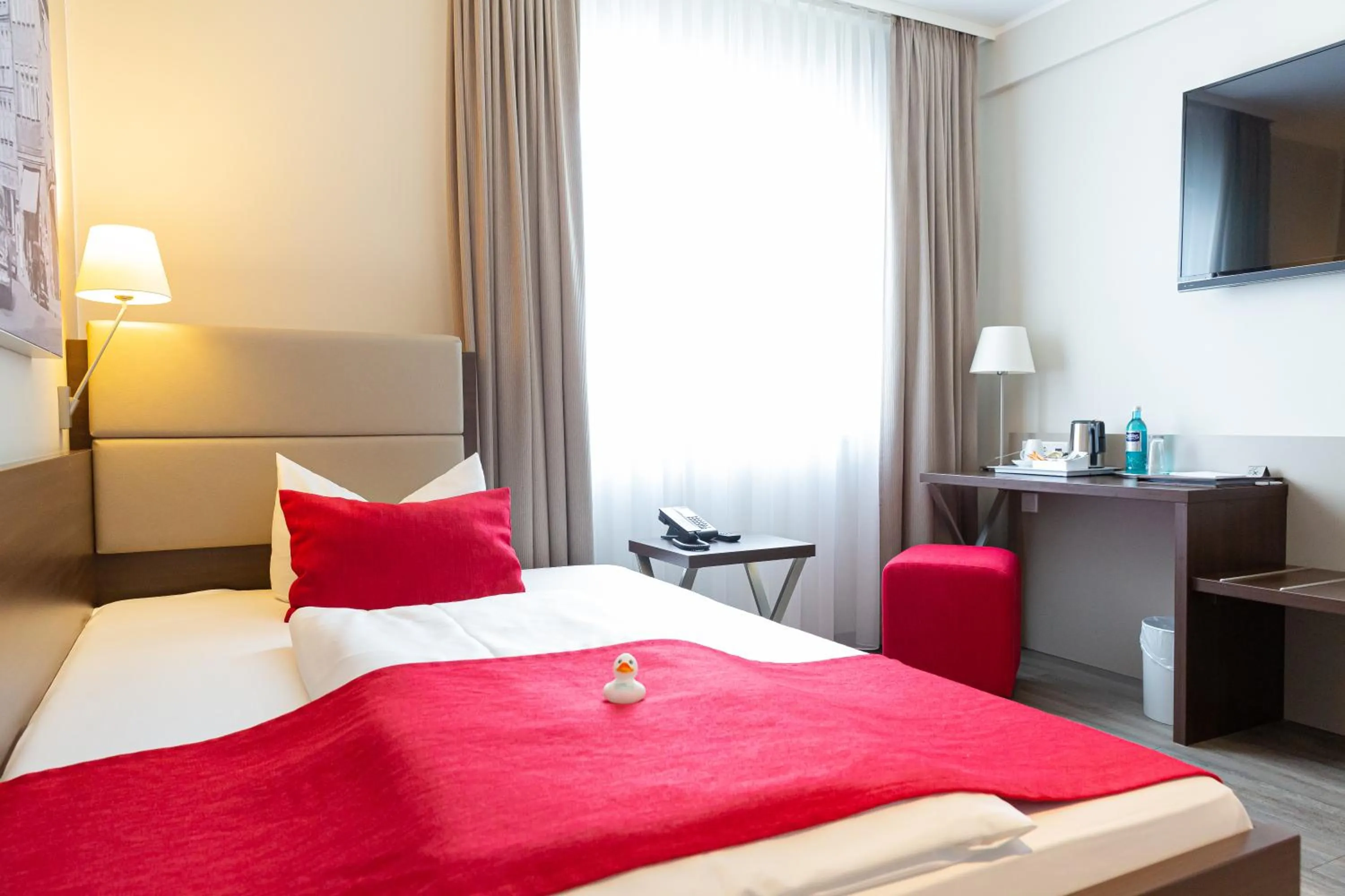 Bed in hotel bomonti Nürnberg West