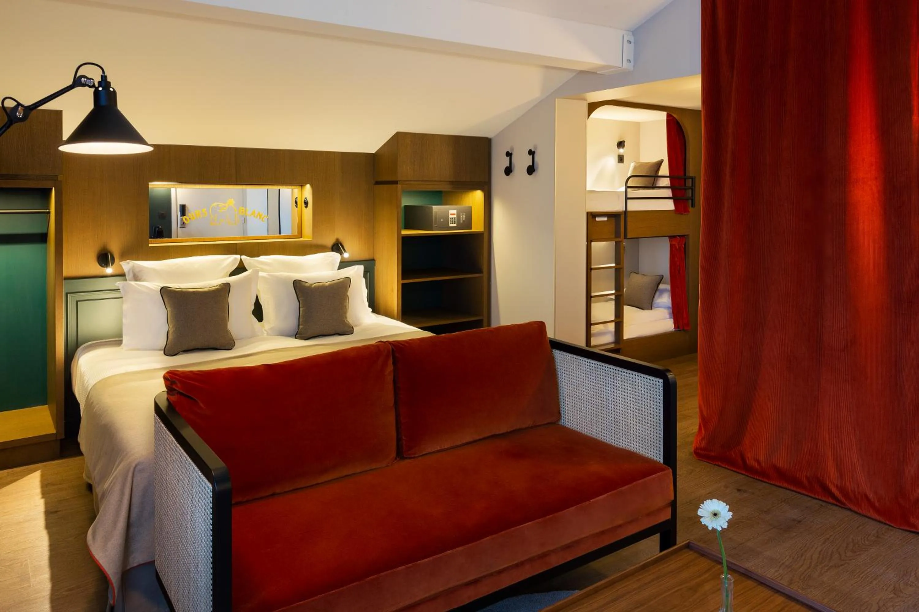 Photo of the whole room, Bed in Ours Blanc Hotel & Spa