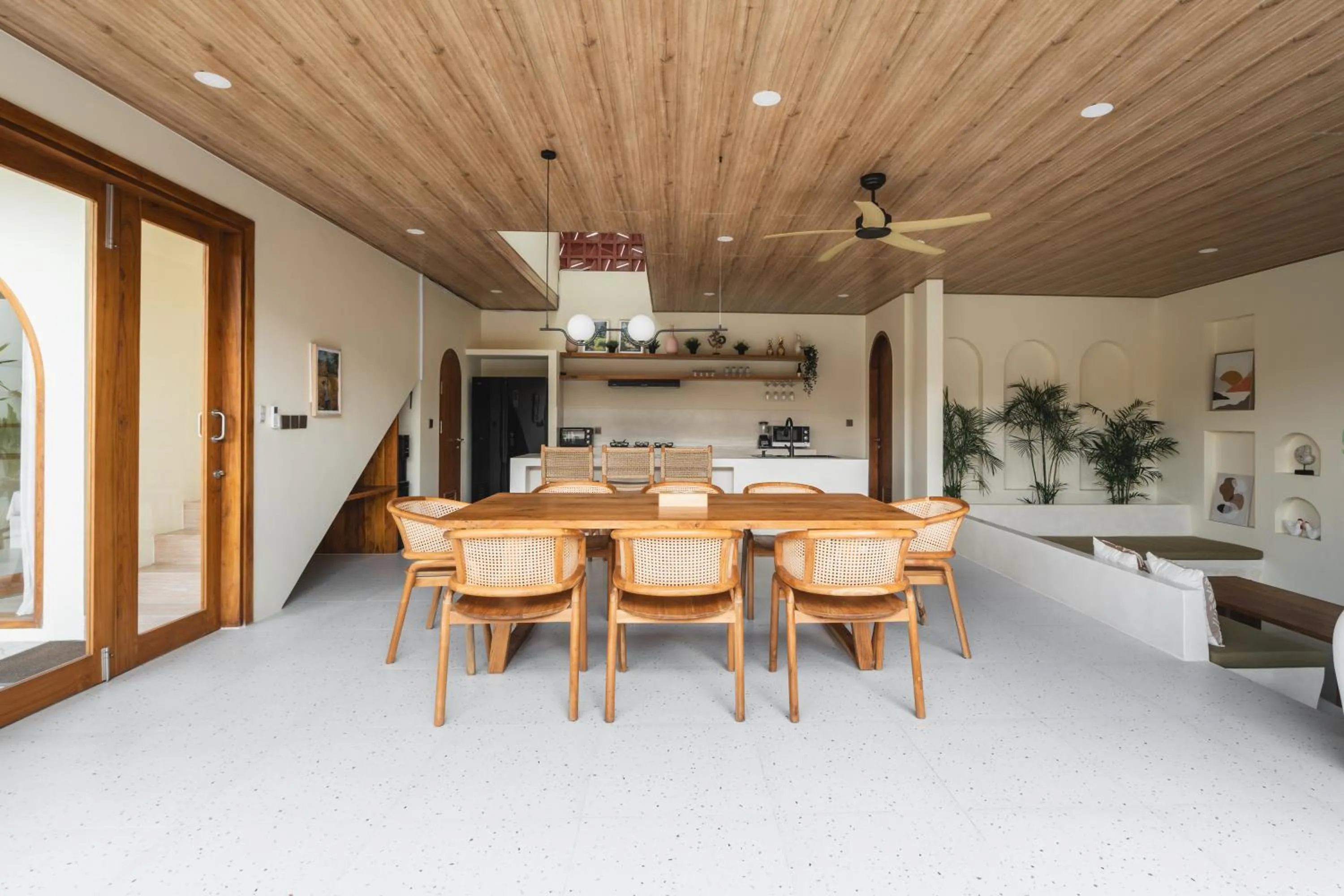 Dining area in Copper Estate 1 by Alfred in Bali