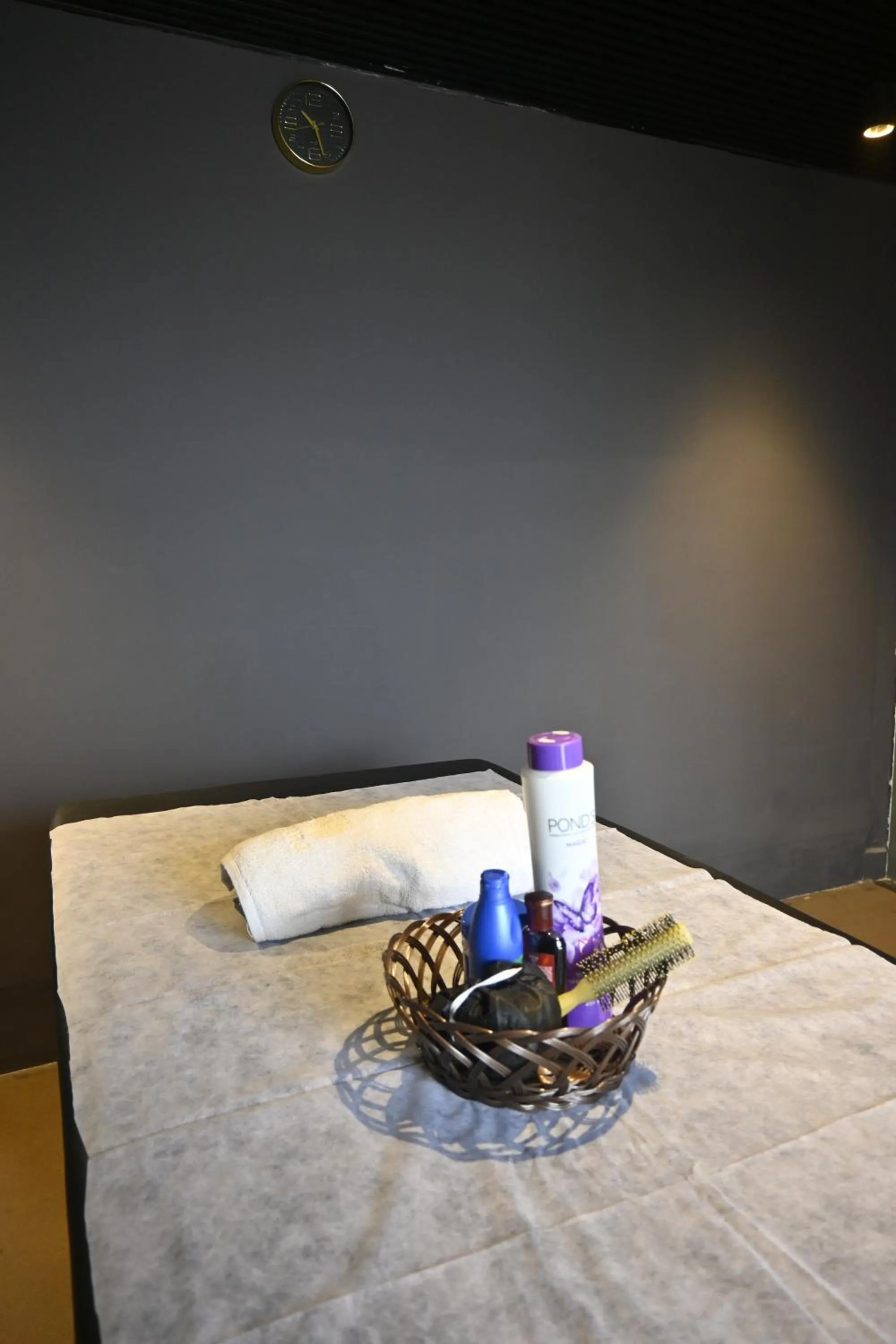 Spa and wellness centre/facilities in Suthanthira stay Inn