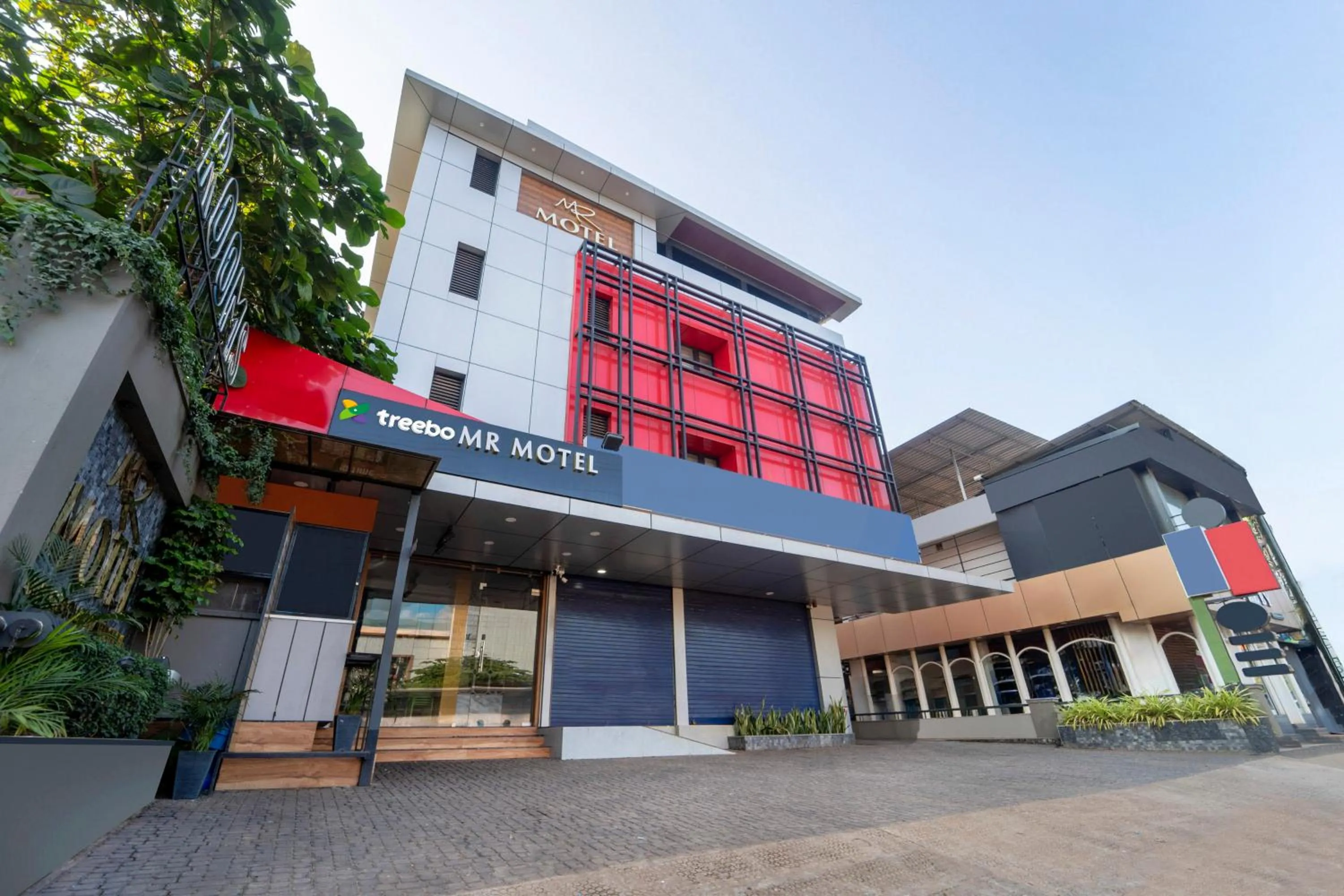 Property building in Treebo MR Motel