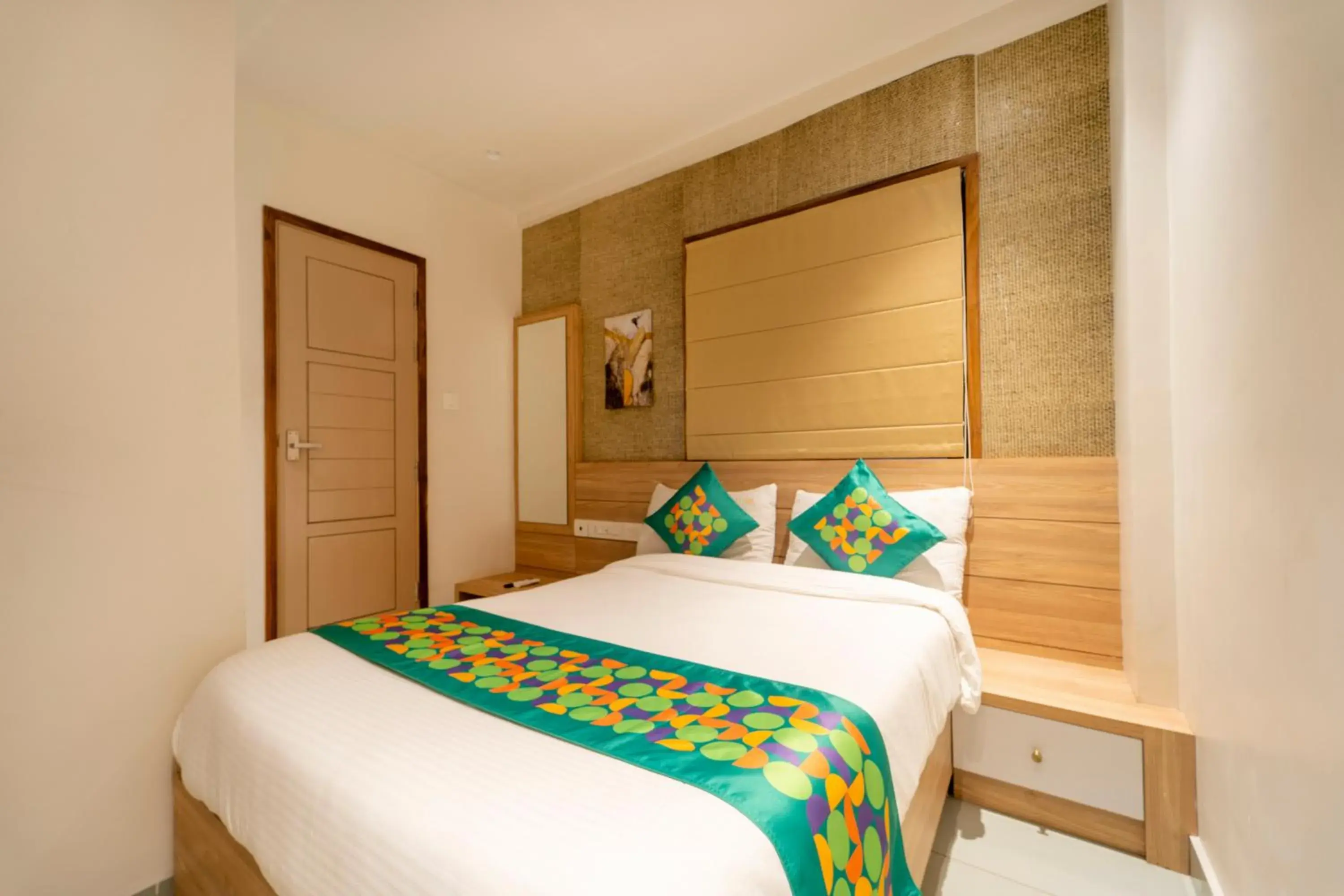 Bedroom, Bed in Treebo MR Motel, 10 Mins To Airport Bedroom, Bed in Treebo MR Motel, 10 Mins To Airport