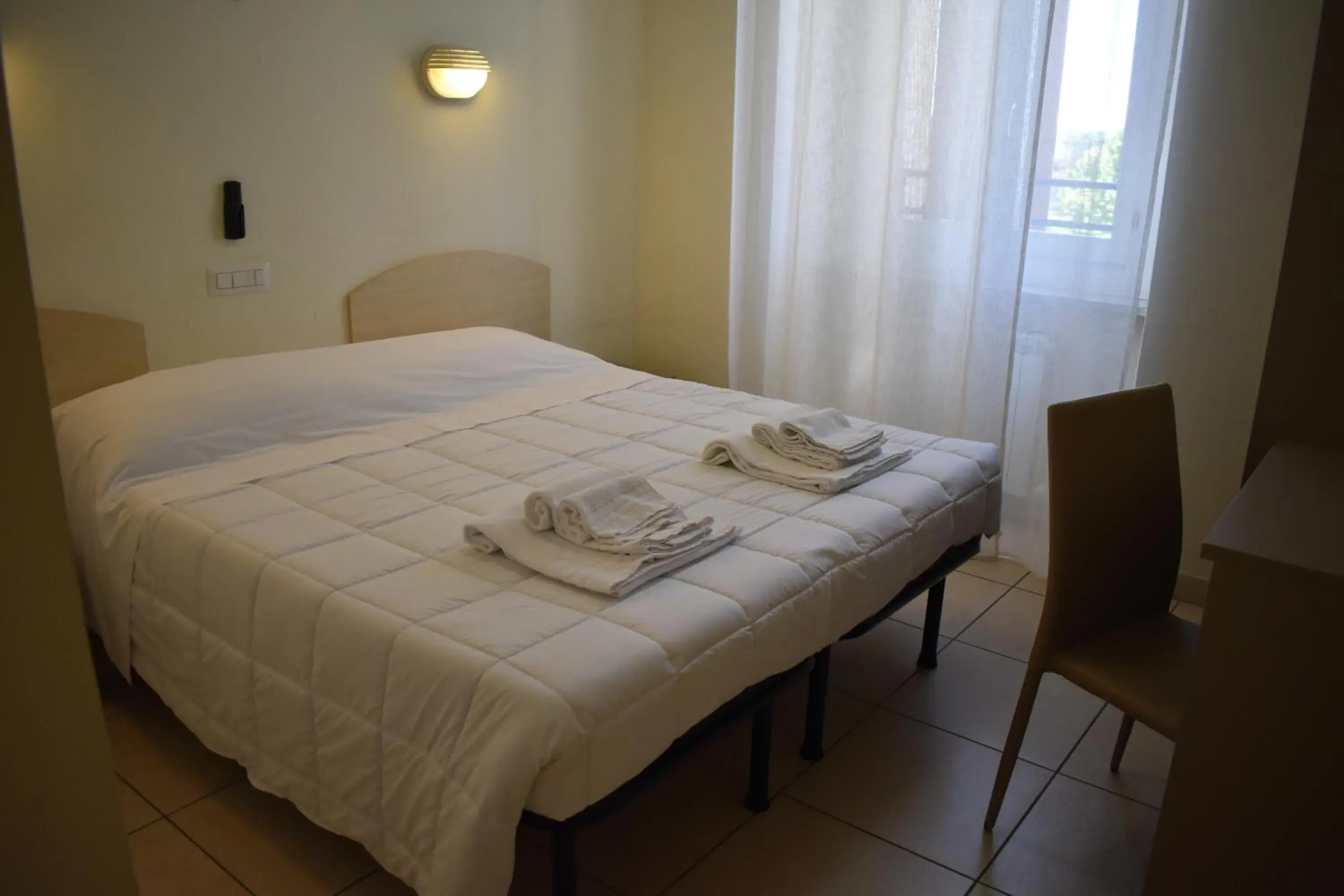 Double Room in Pensione Piemonte Loreto Double Room in Pensione Piemonte Loreto