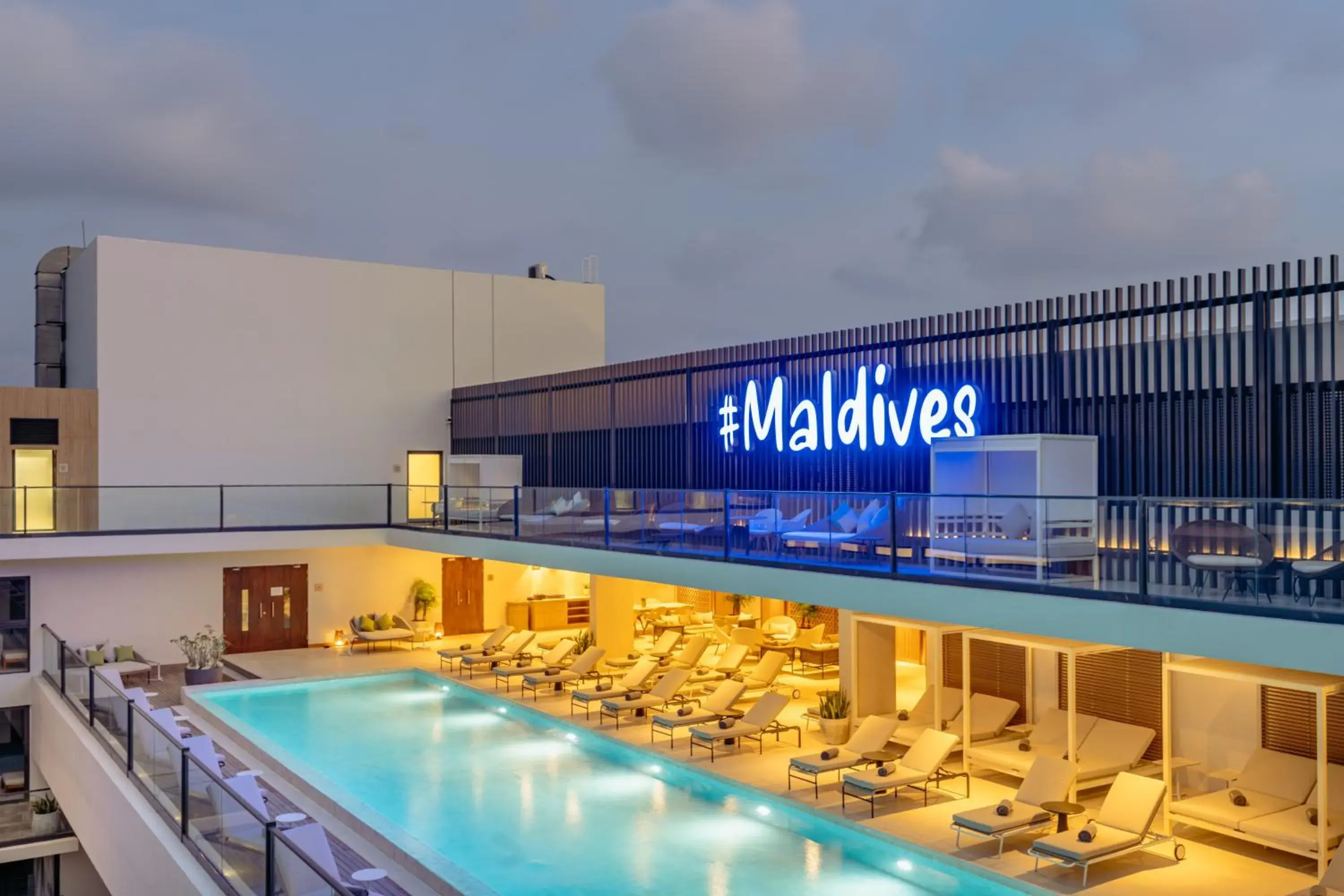 Pool view in Barceló Nasandhura Male Pool view in Barceló Nasandhura Male