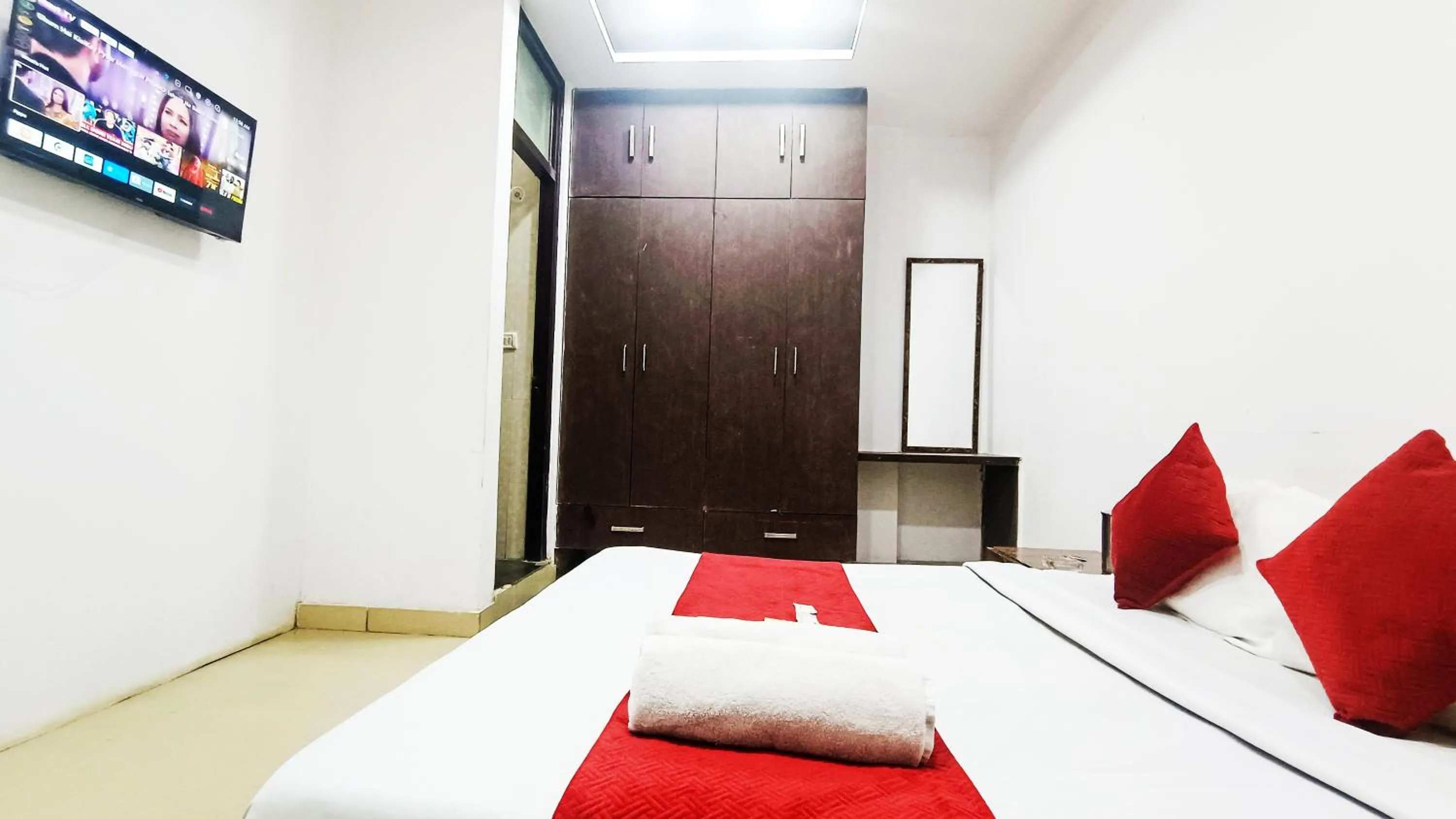 Hotel Maharaja Inn - Lajpat Nagar I