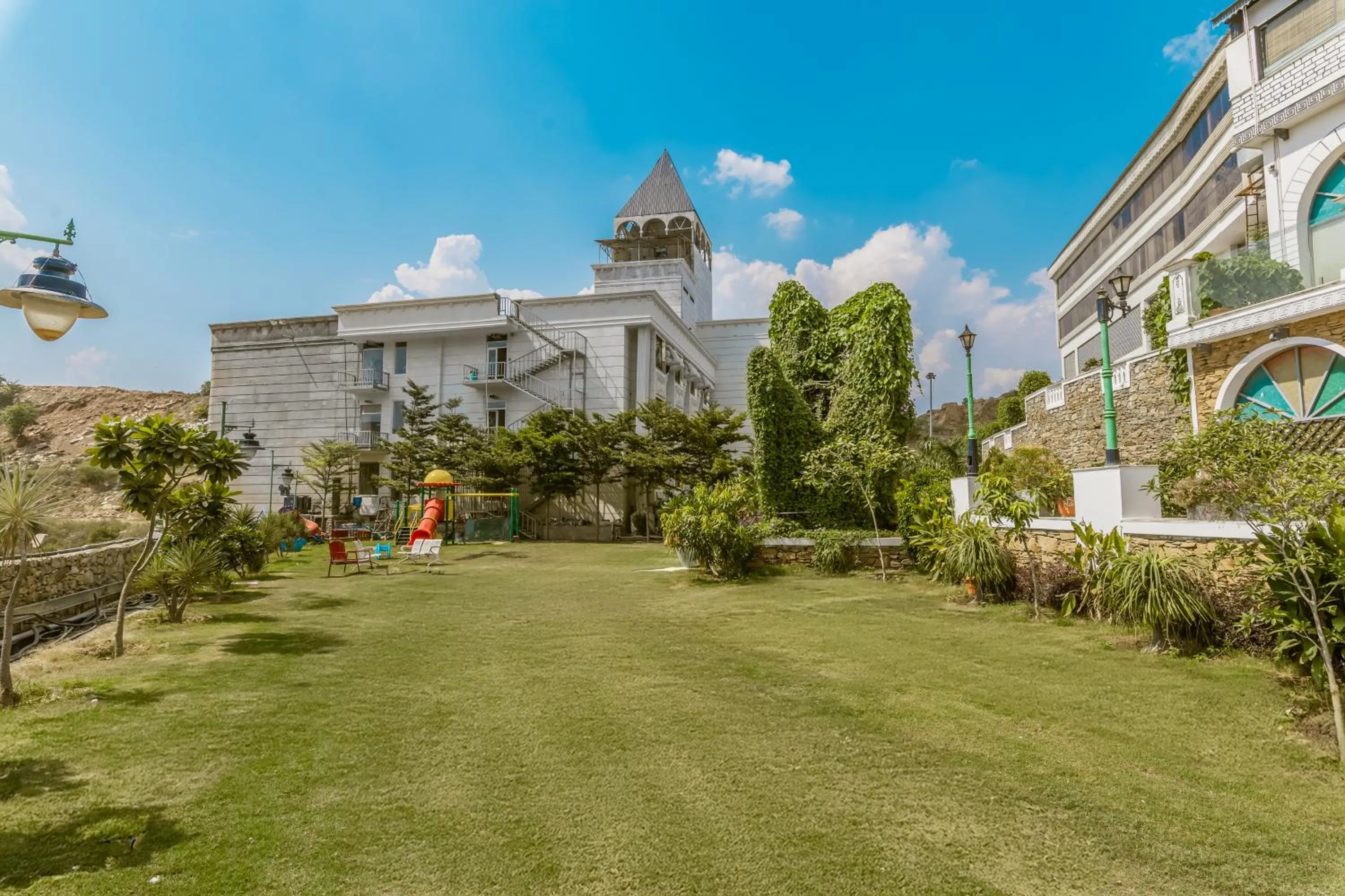 Garden in Clarks Resort , Ajmer