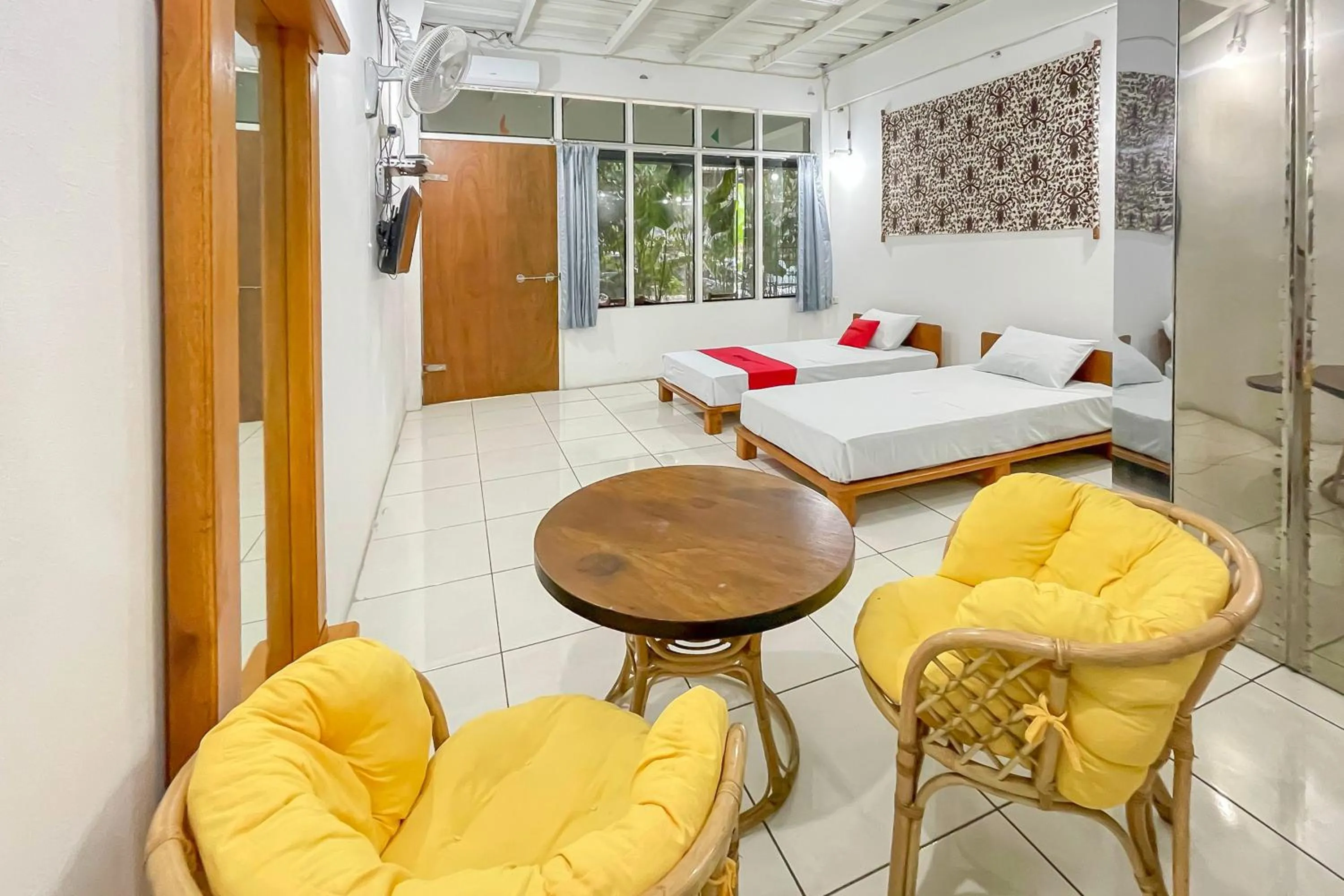 Bedroom, Bed in RedDoorz Syariah at Jalan RA Kosasih Sukabumi