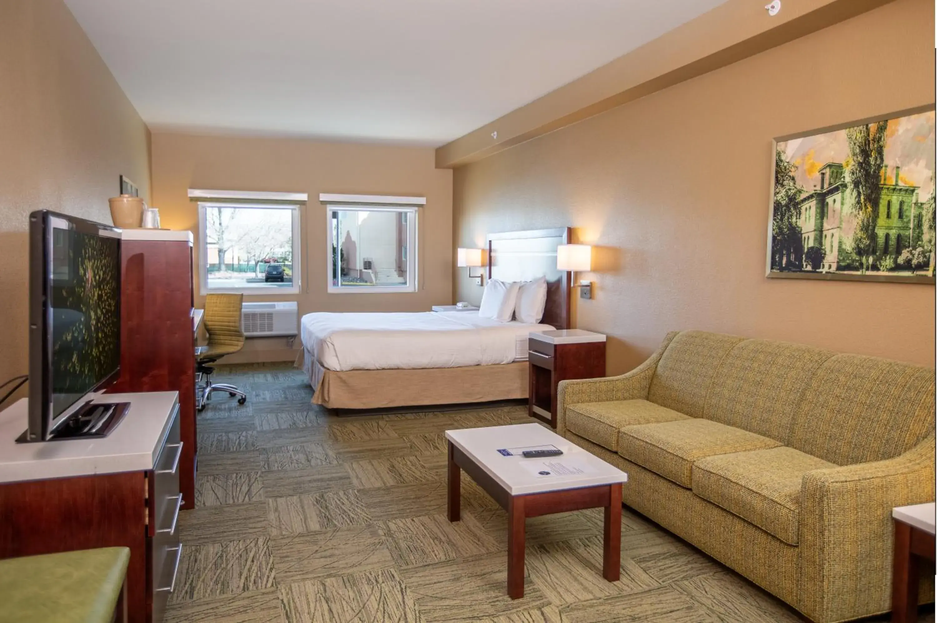 Seating area, Bed in Gold Dust West Seating area, Bed in Gold Dust West