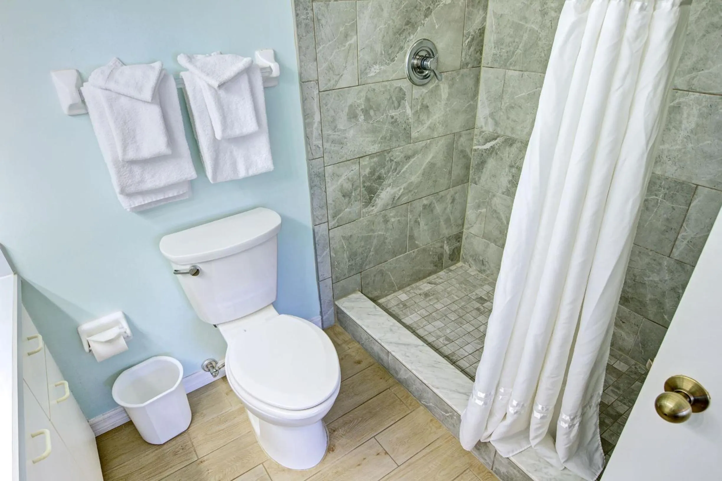 Bathroom in New Smyrna Waves by Exploria Resorts