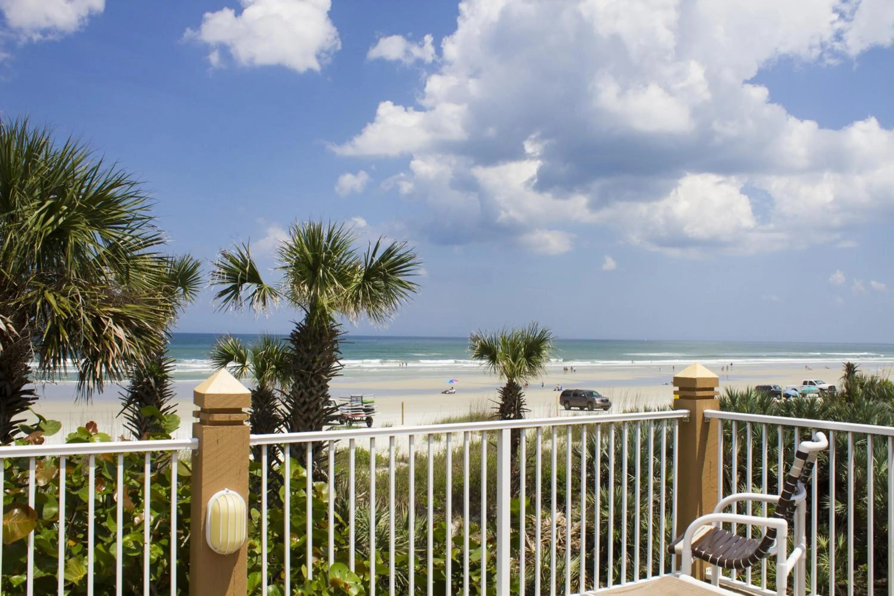 Day in New Smyrna Waves by Exploria Resorts