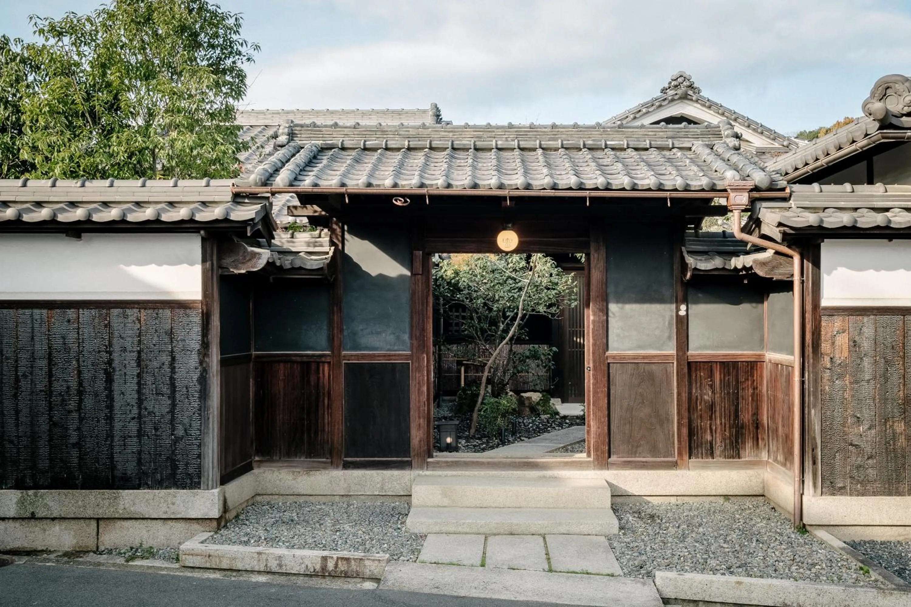 Property building in YORUYA