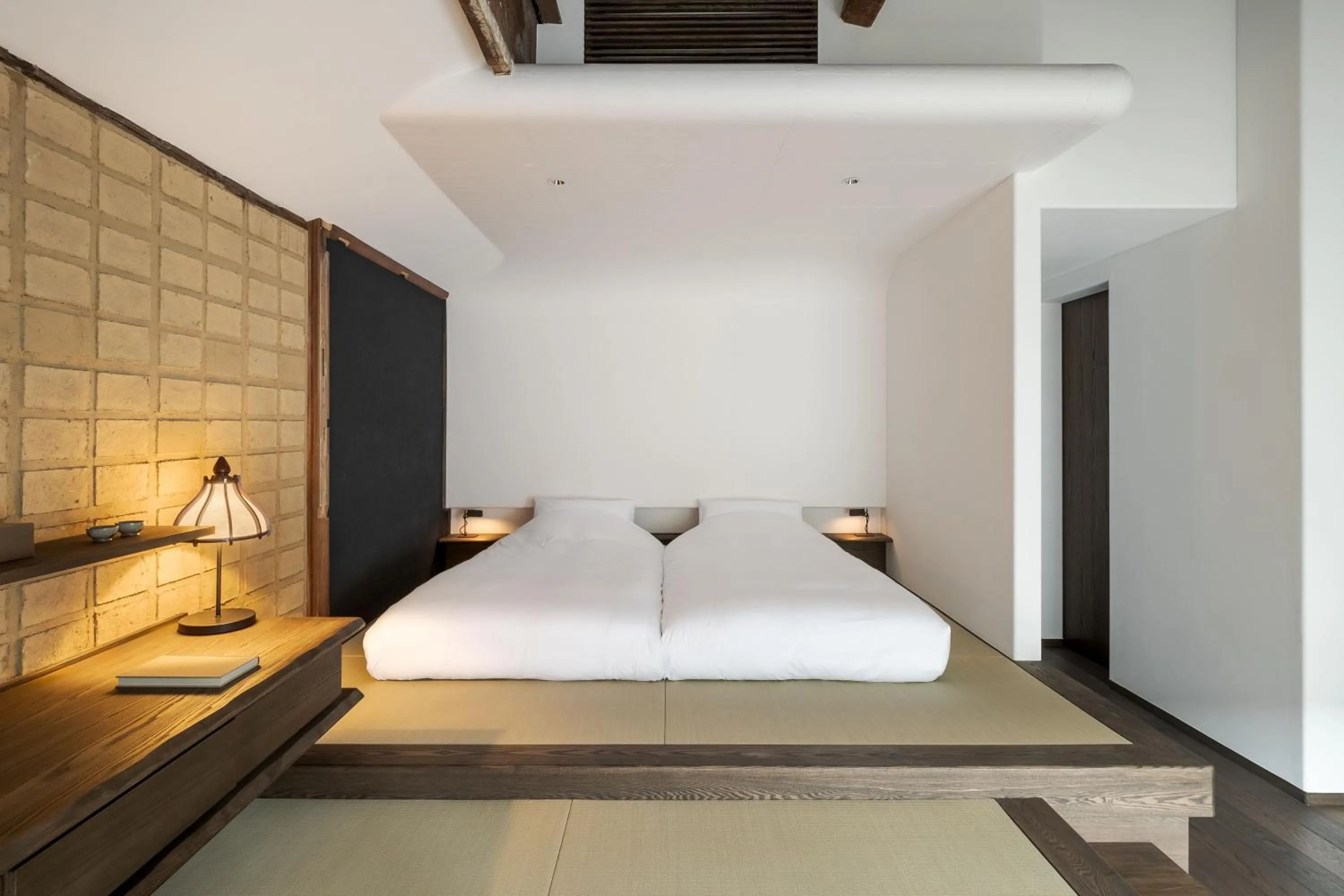Bed in YORUYA