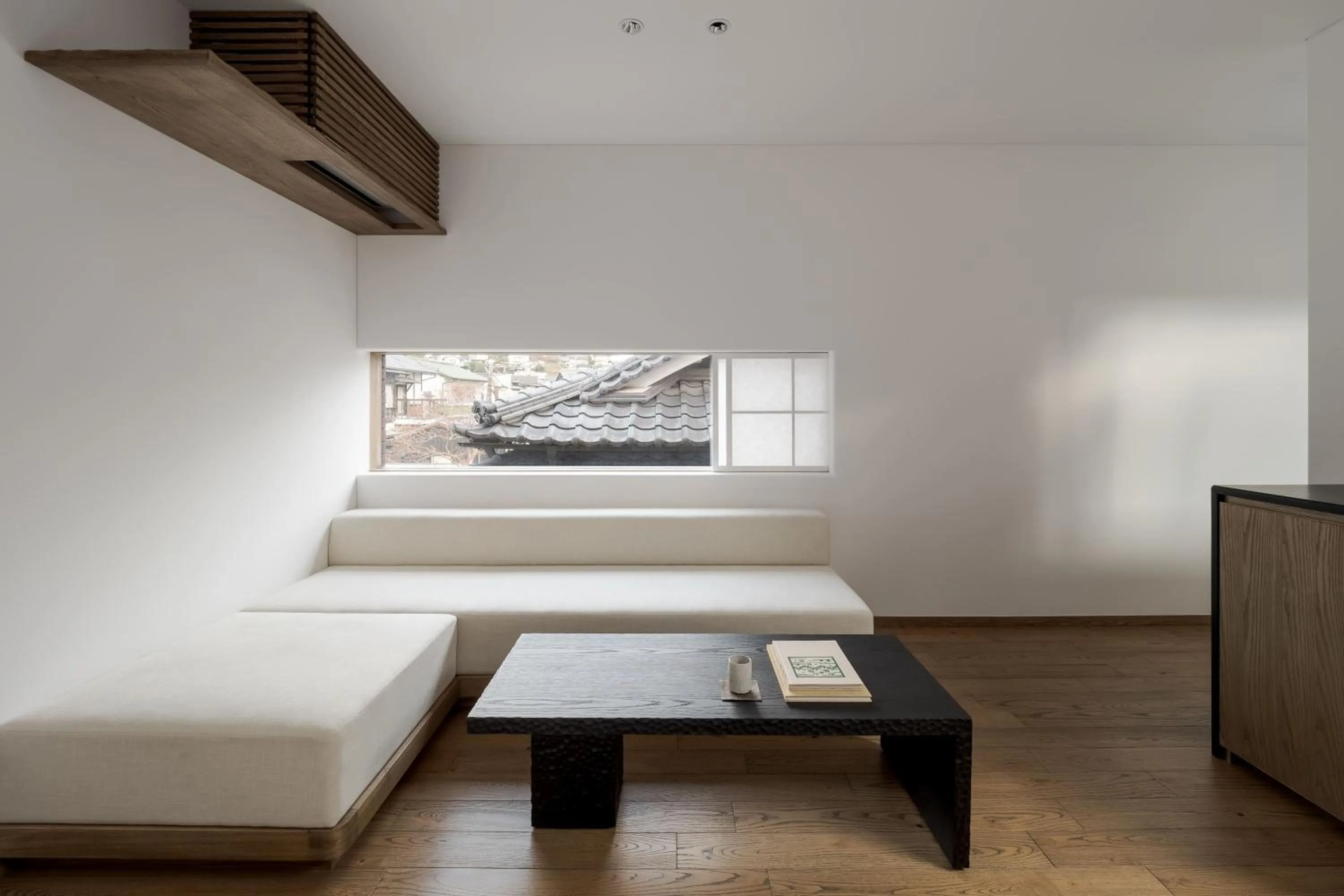Living room, Bed in YORUYA
