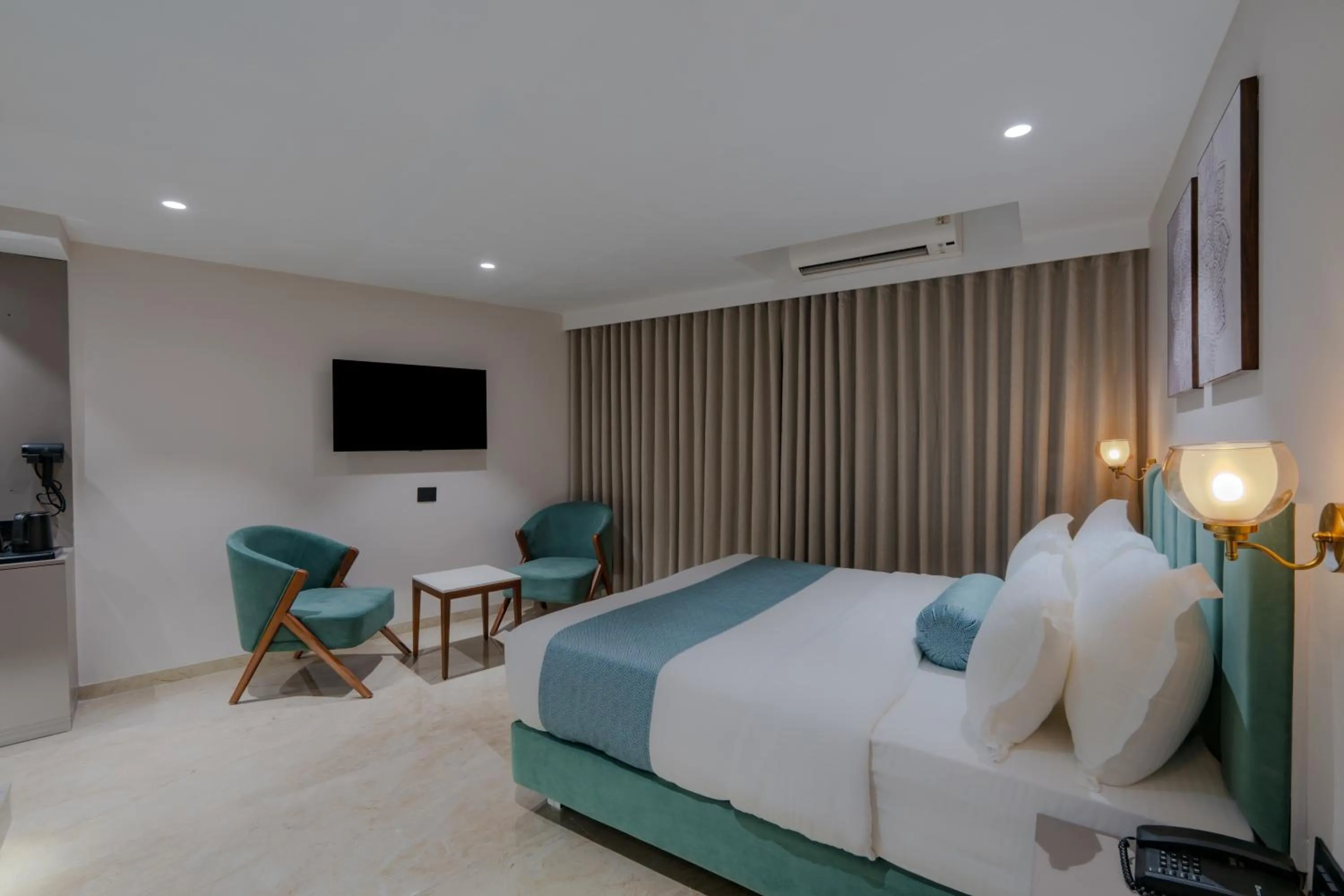 Bed in Hotel The Grand Suites