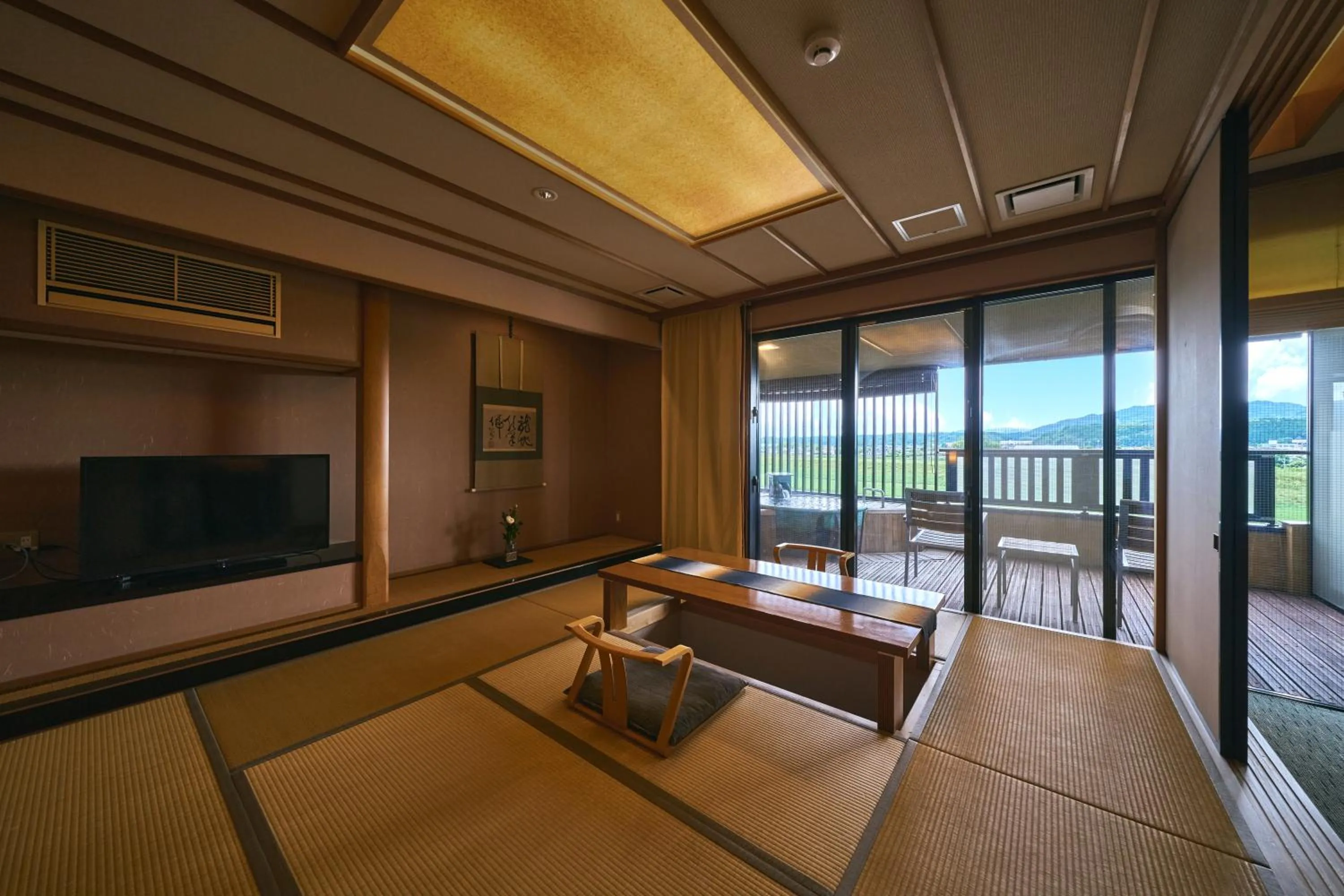 Communal lounge/ TV room in Yamaga Onsen Seiryuso