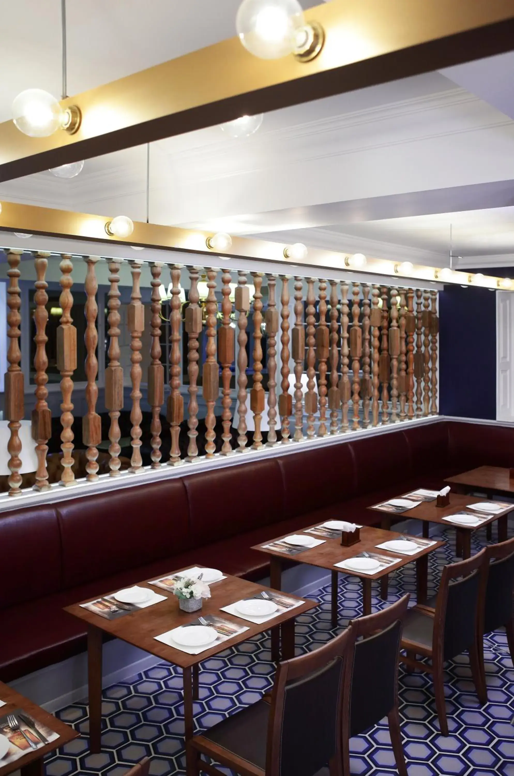 Restaurant/places to eat in Hillside Hotel Restaurant/places to eat in Hillside Hotel